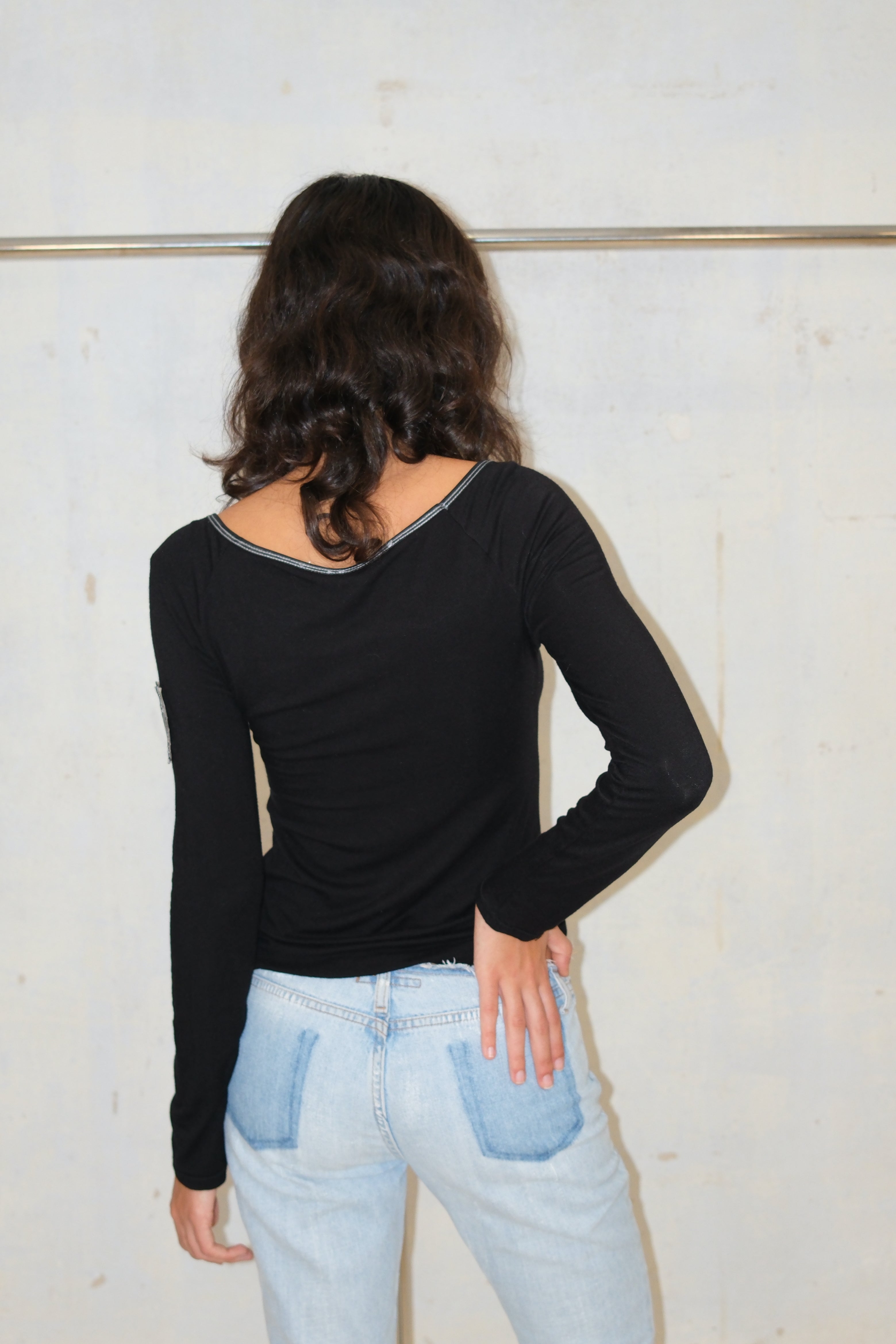 PATCHWORK BLACK GRAPHIC TOP