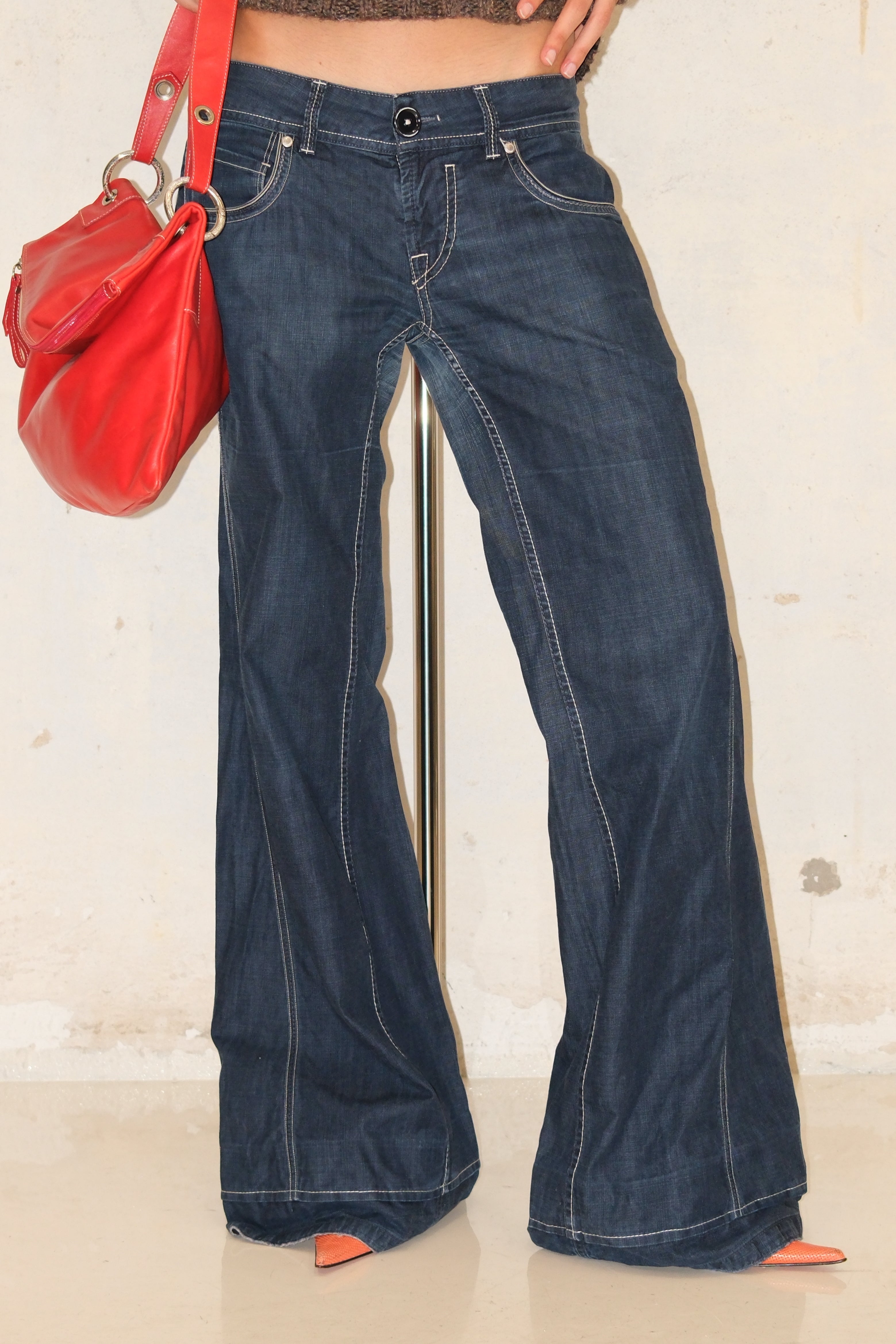 DARK BLUE LOW RISE JEANS 36