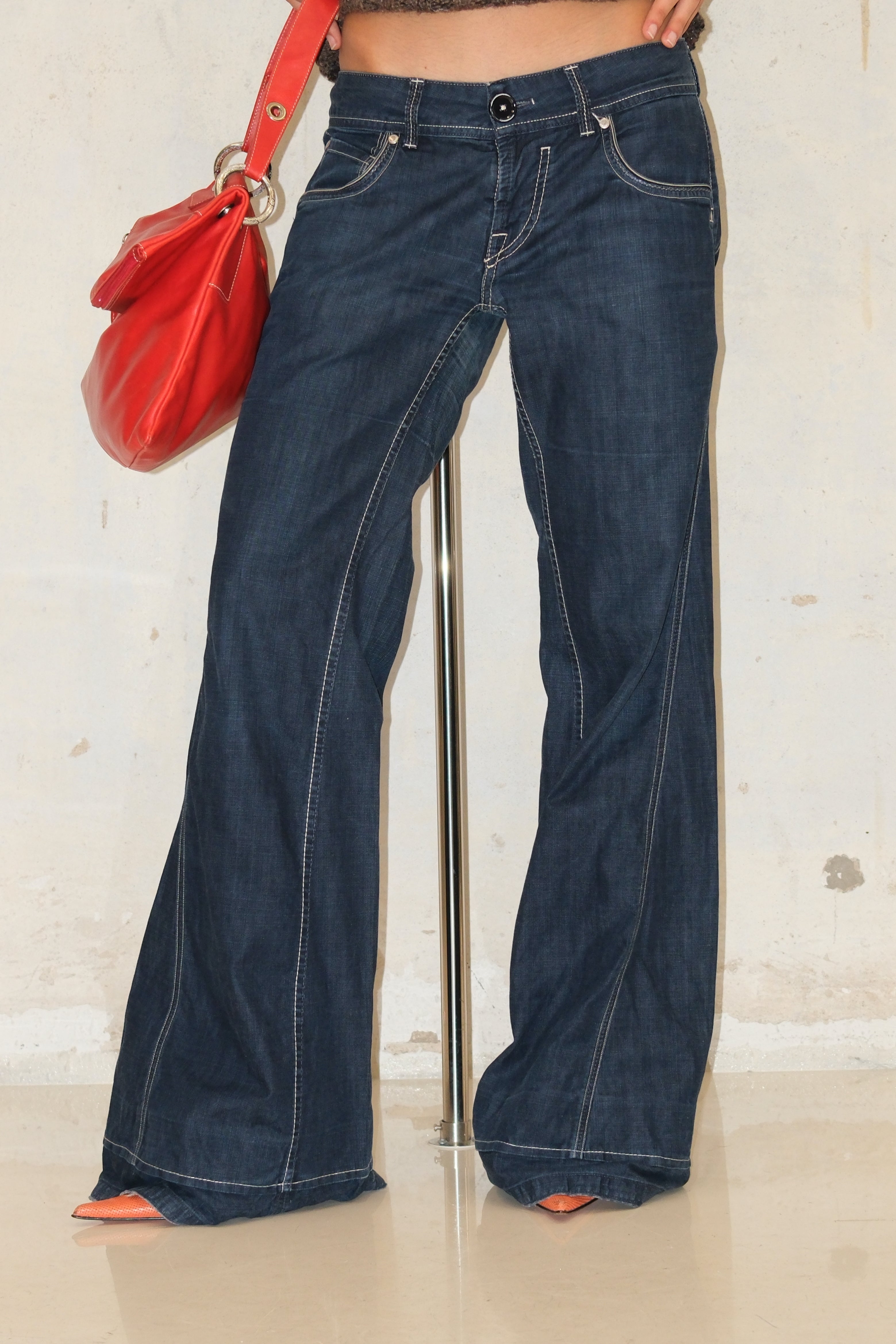 DARK BLUE LOW RISE JEANS 36