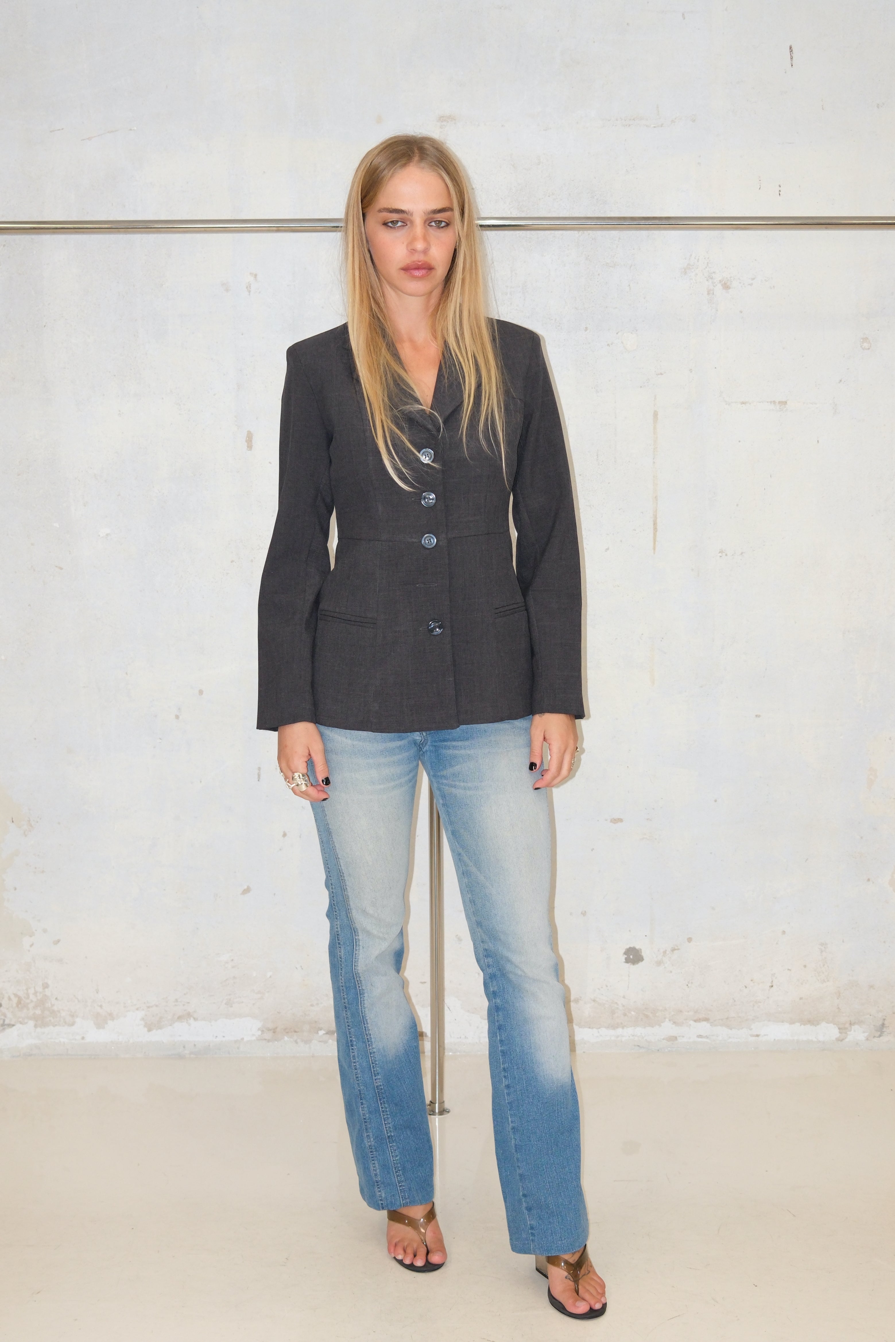 DARK GRAY OFFICE BLAZER