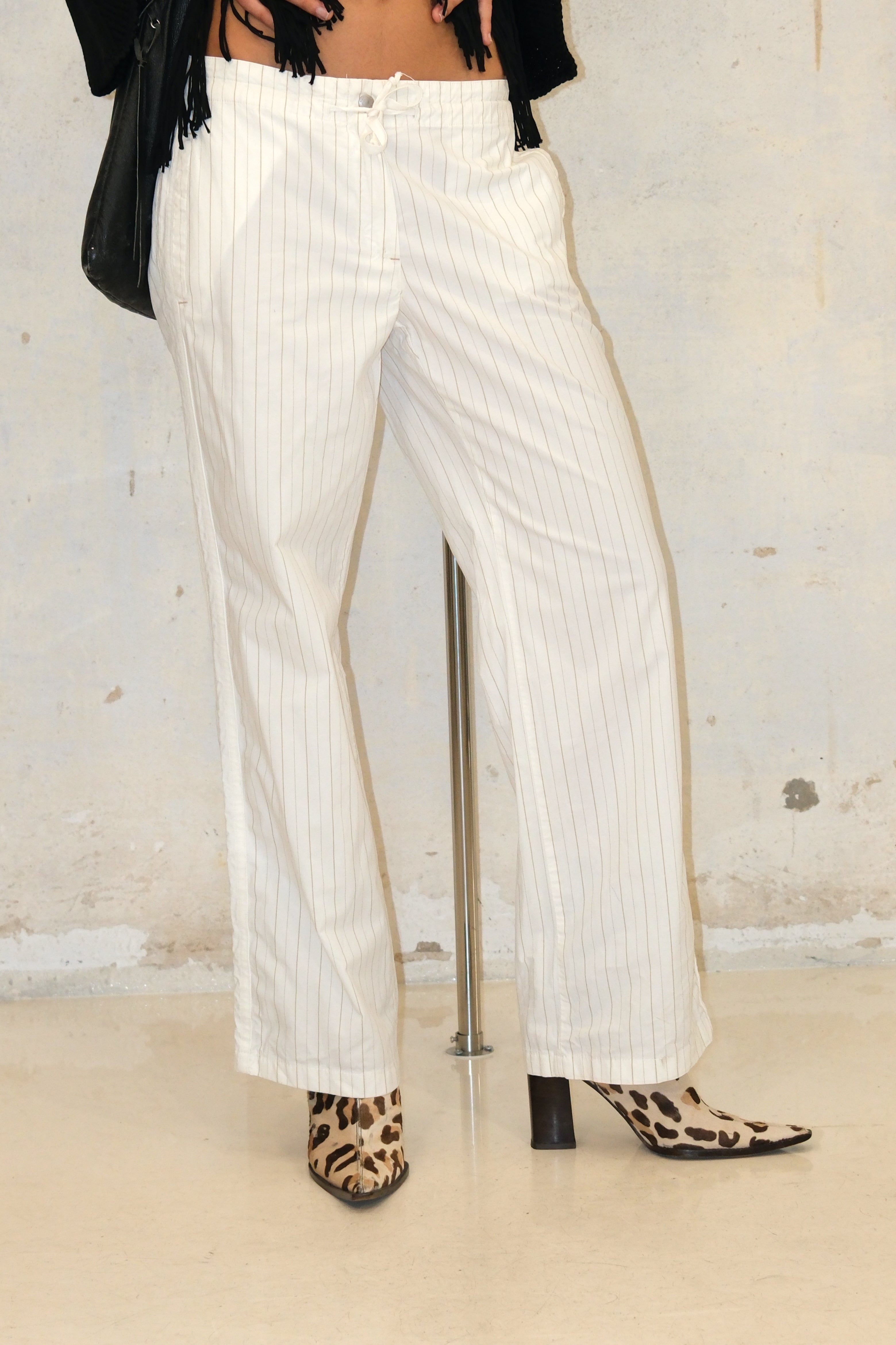 CLASSIC WHITE STRIPES PANTS 38
