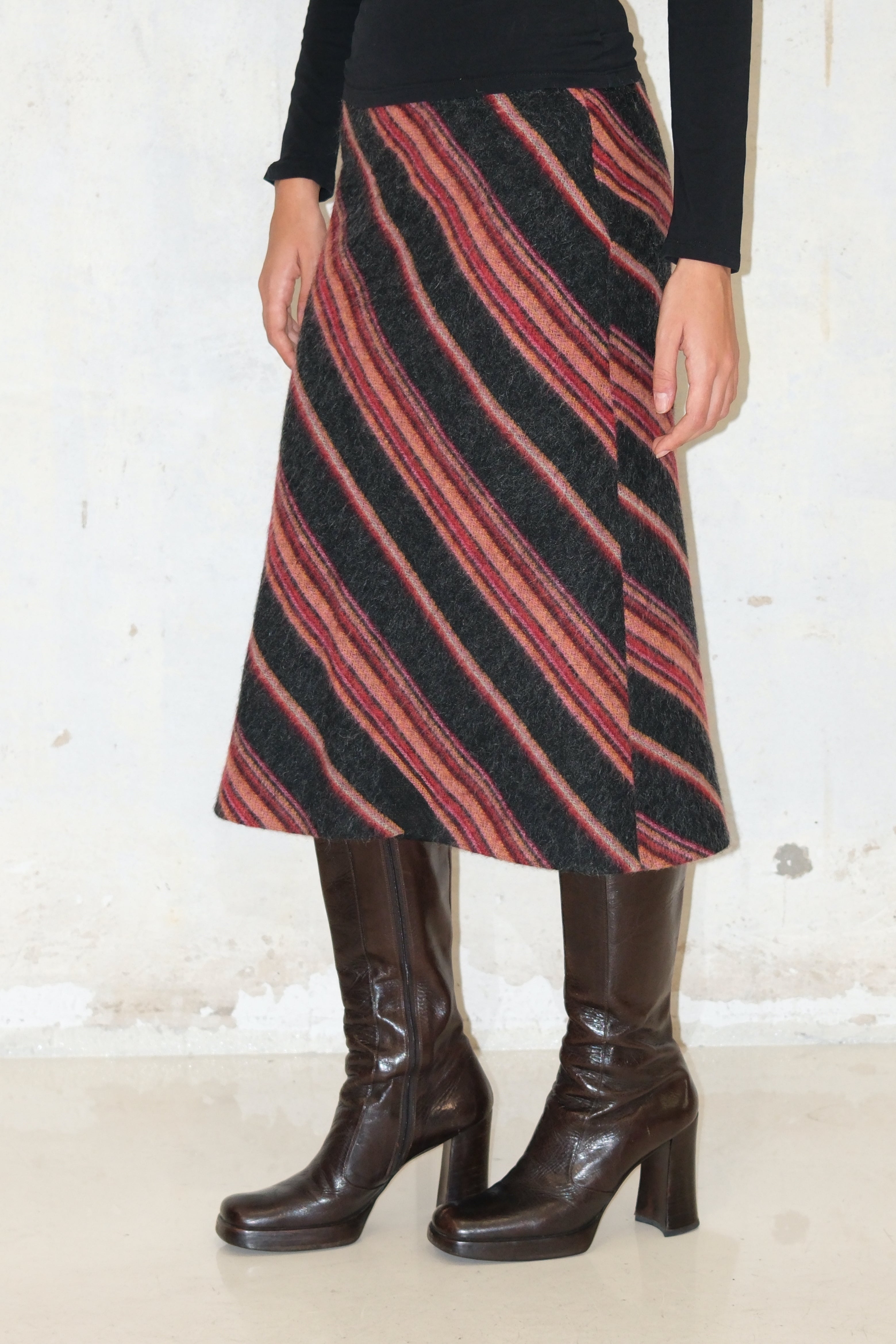 KOOKAI KNIT MID SKIRT