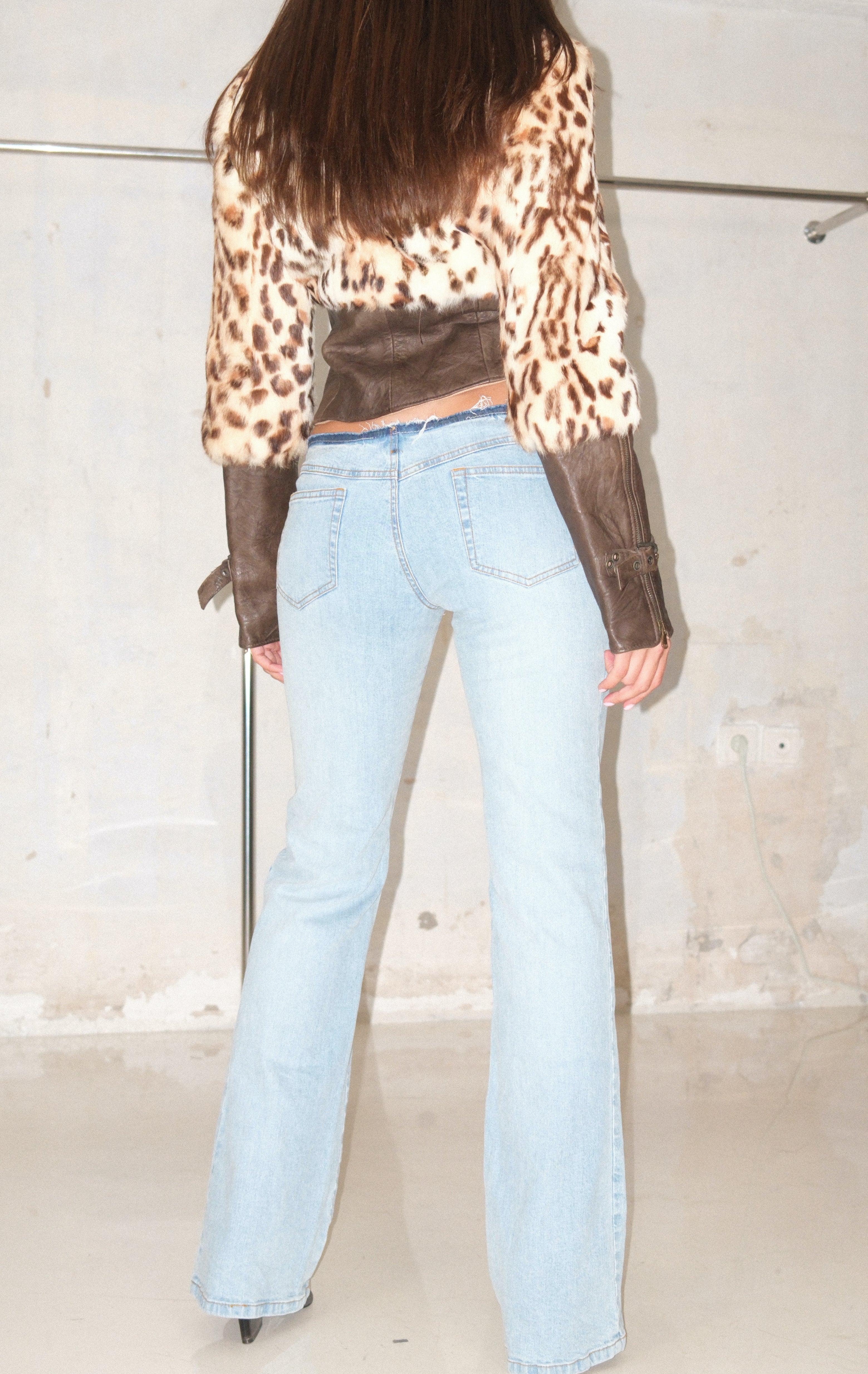 Ultra Low-Rise Flared Jeans With Light Wash Size 36