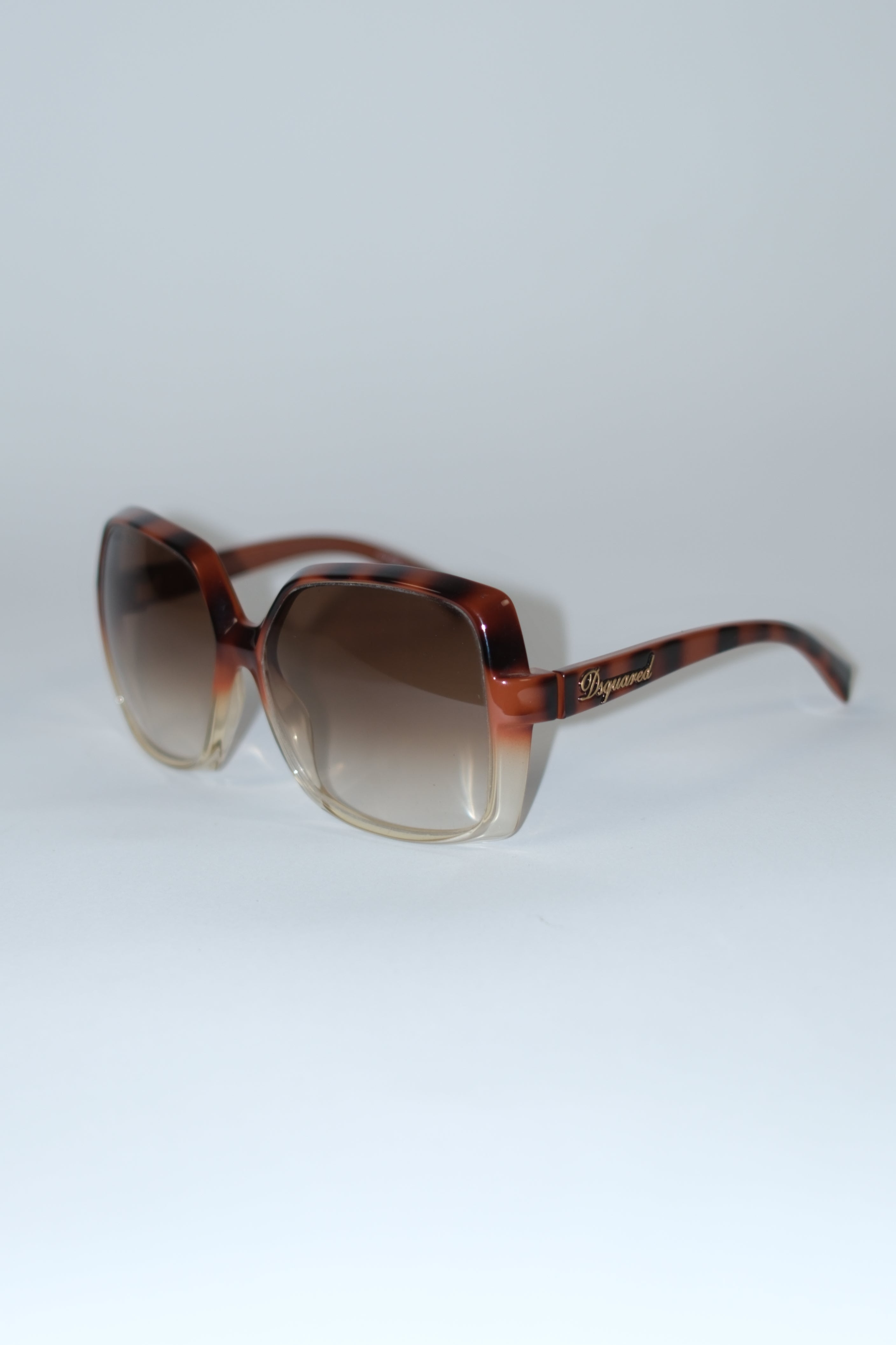 DSQUARED2 OVERSIZED SQUARE BROWN AND HONEY SUNGLASSES