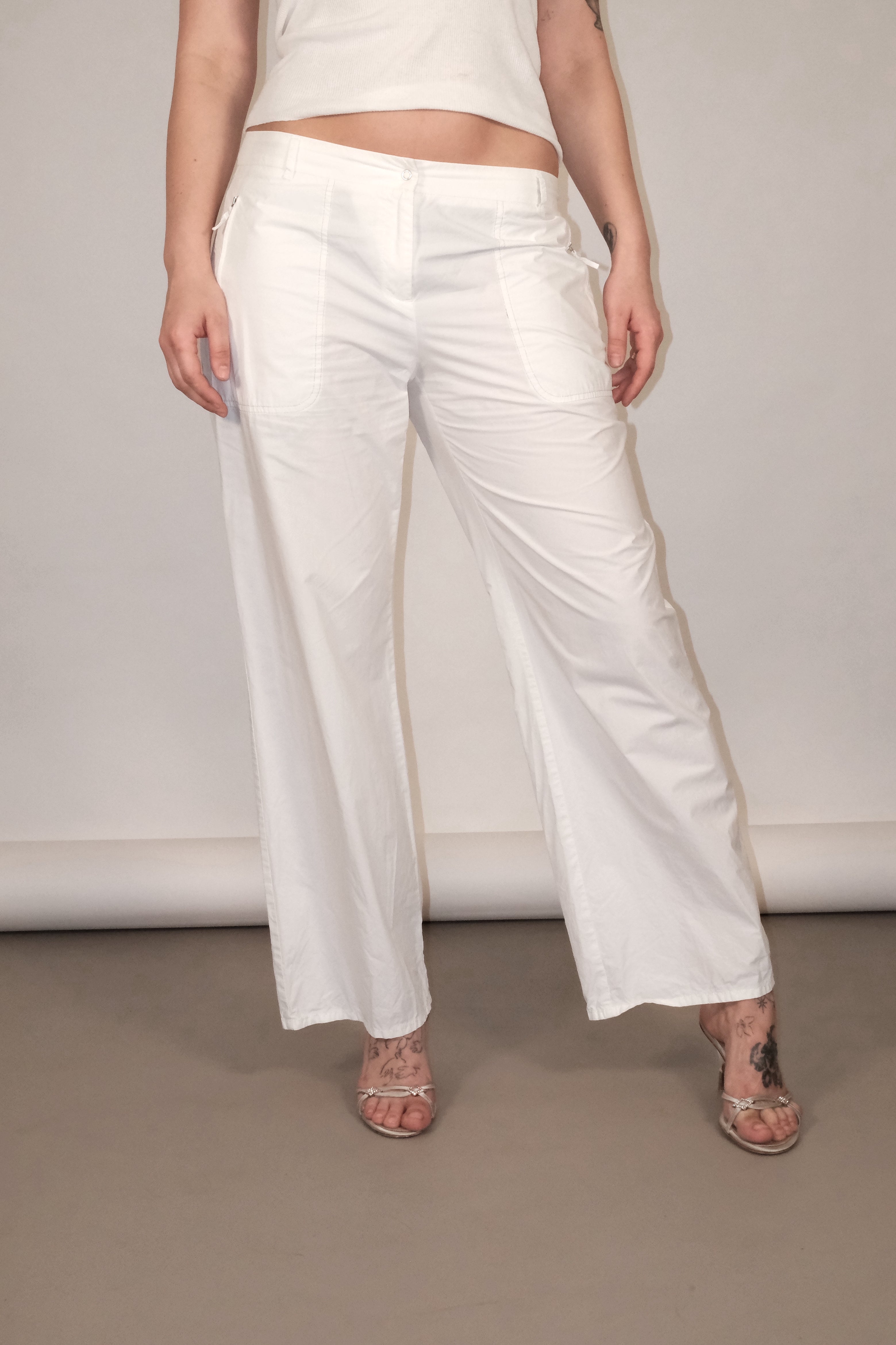 White Pants With Pockets Size 38-40