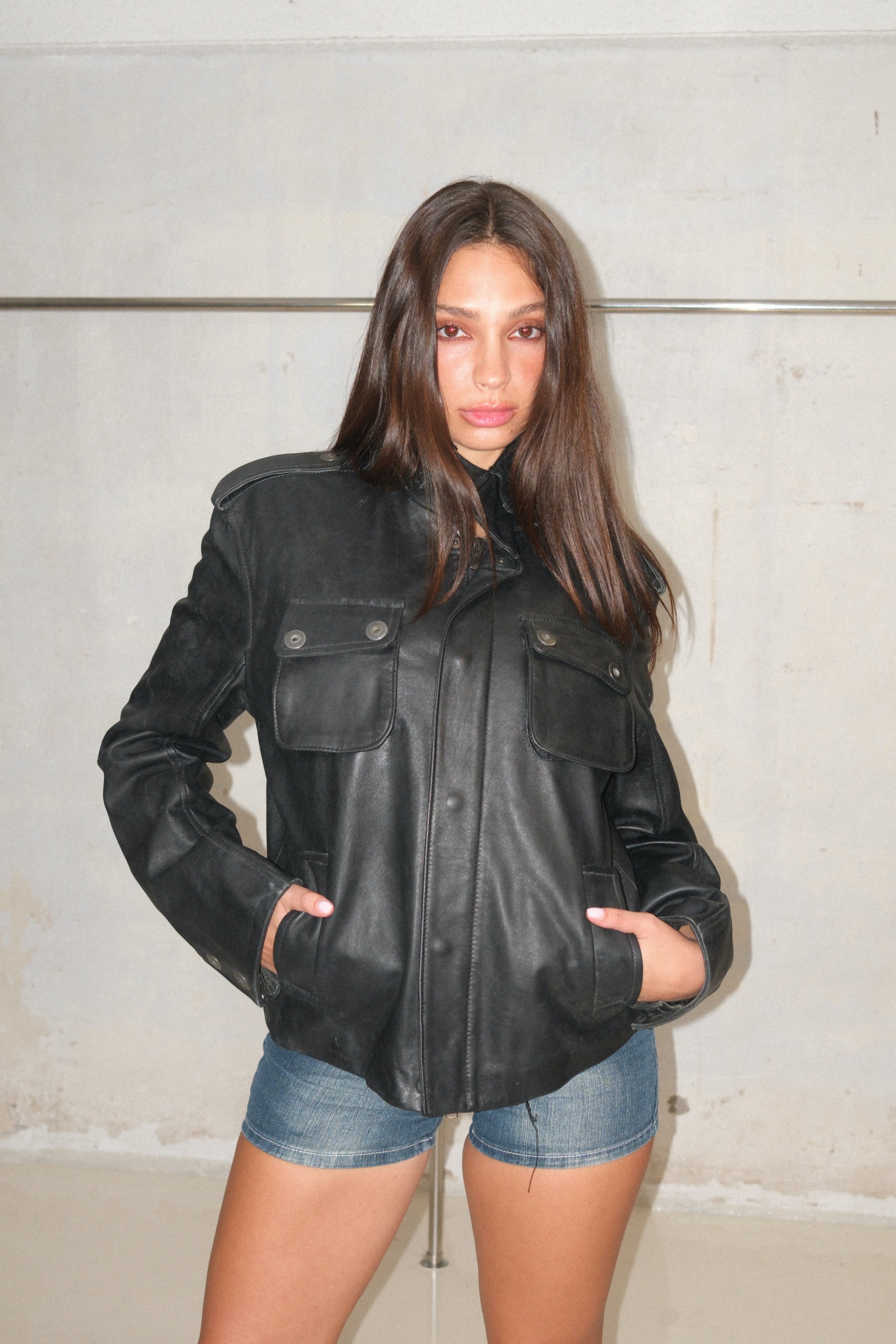 Timeless Classic Black Cropped Leather Jacket With Pockets