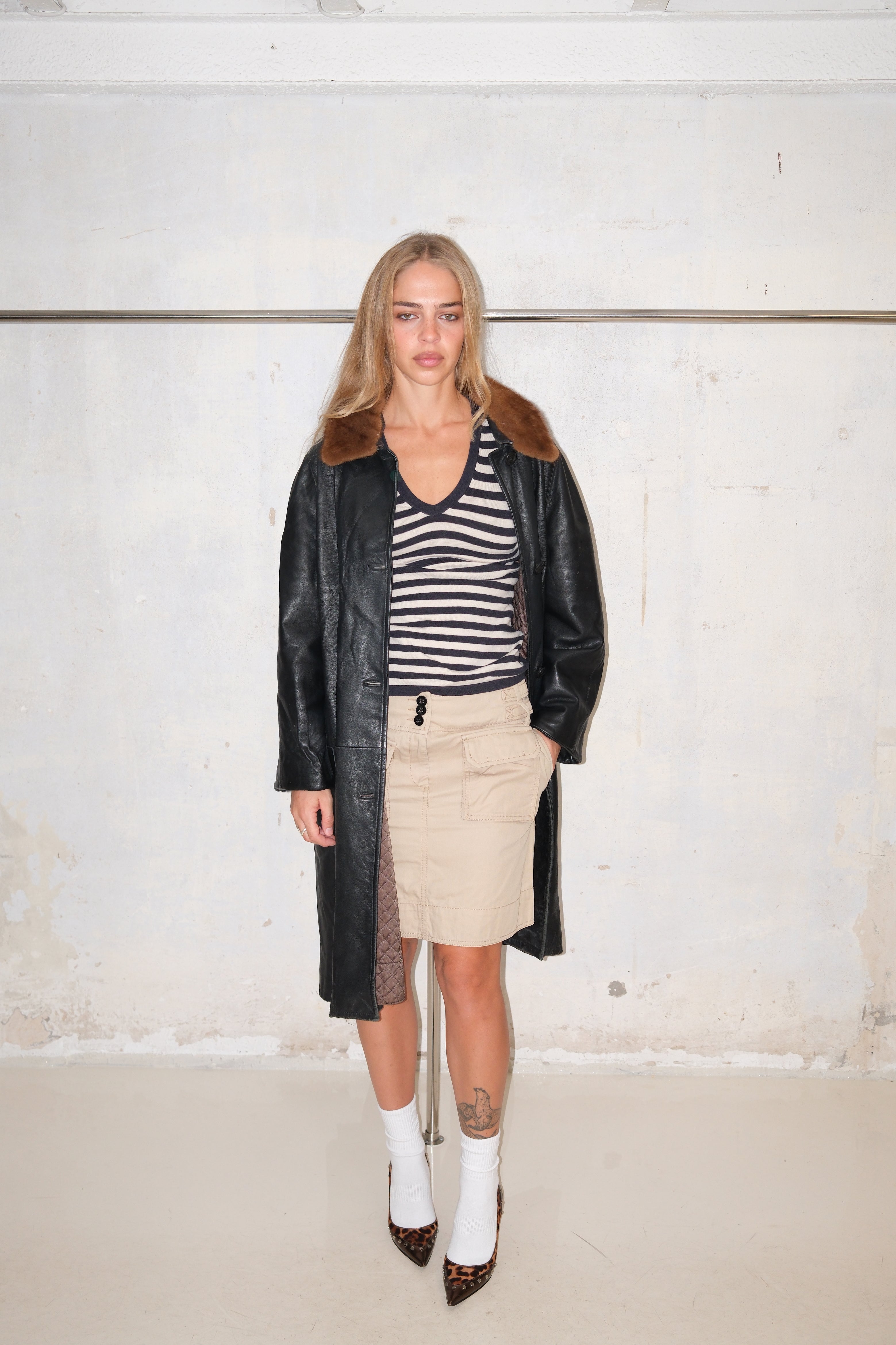 DOLCE & GABBANA MID LENGTH CARGO SKIRT IN WARM CREAM SHADE