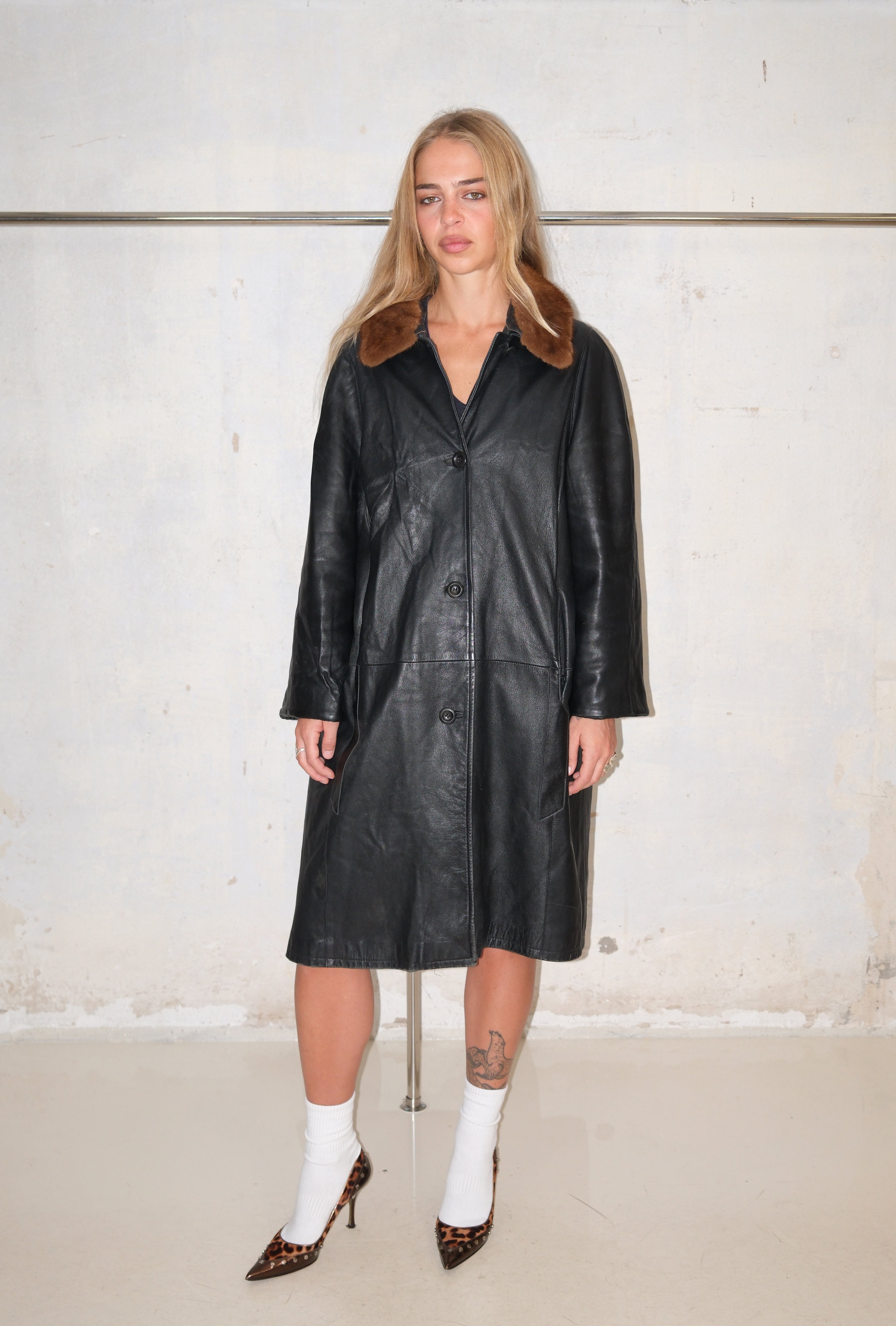 LONG BLACK TRENCH COAT WITH SOFT BROWN FUR COLLAR