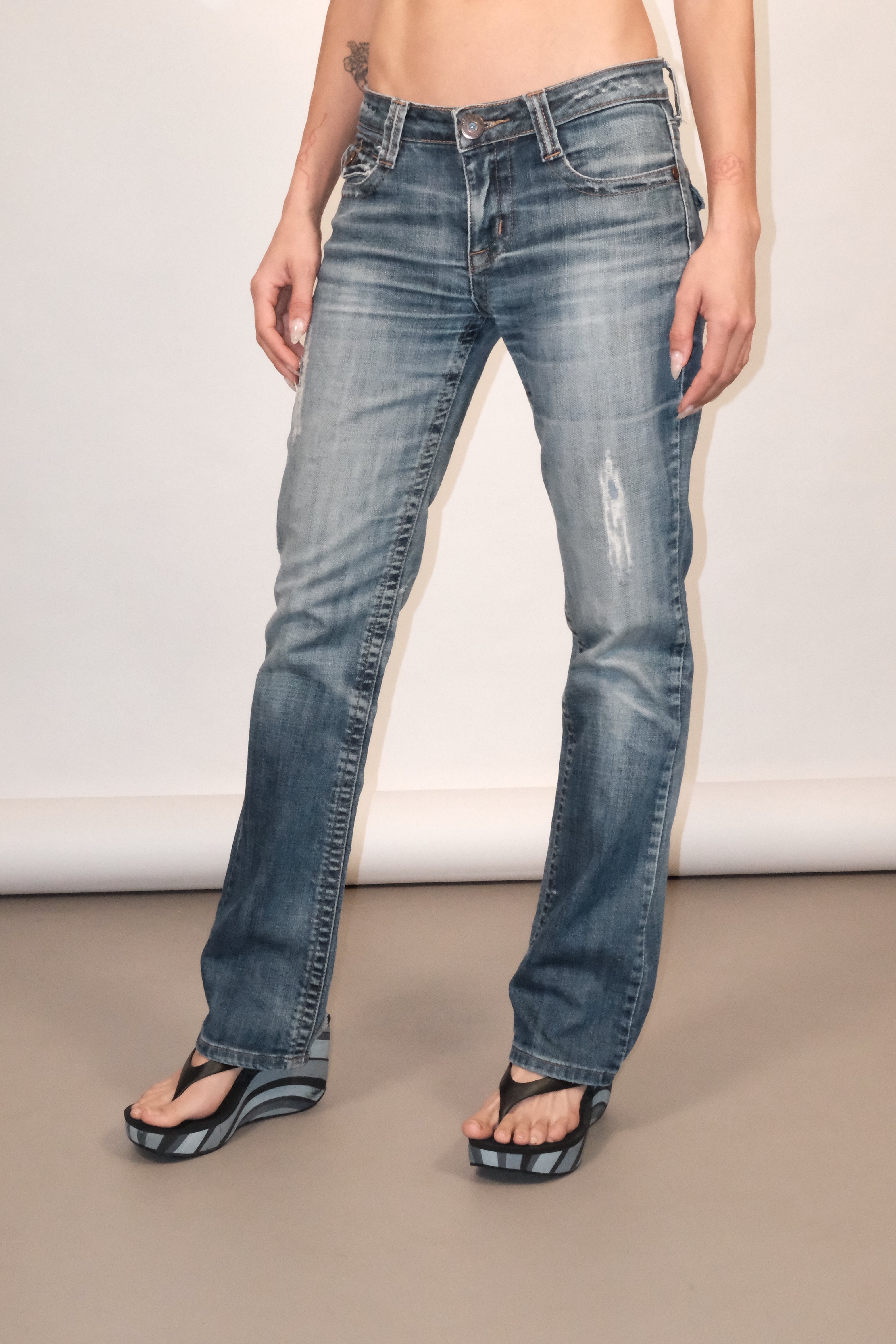 Low-Rise Washed Jeans Size 37