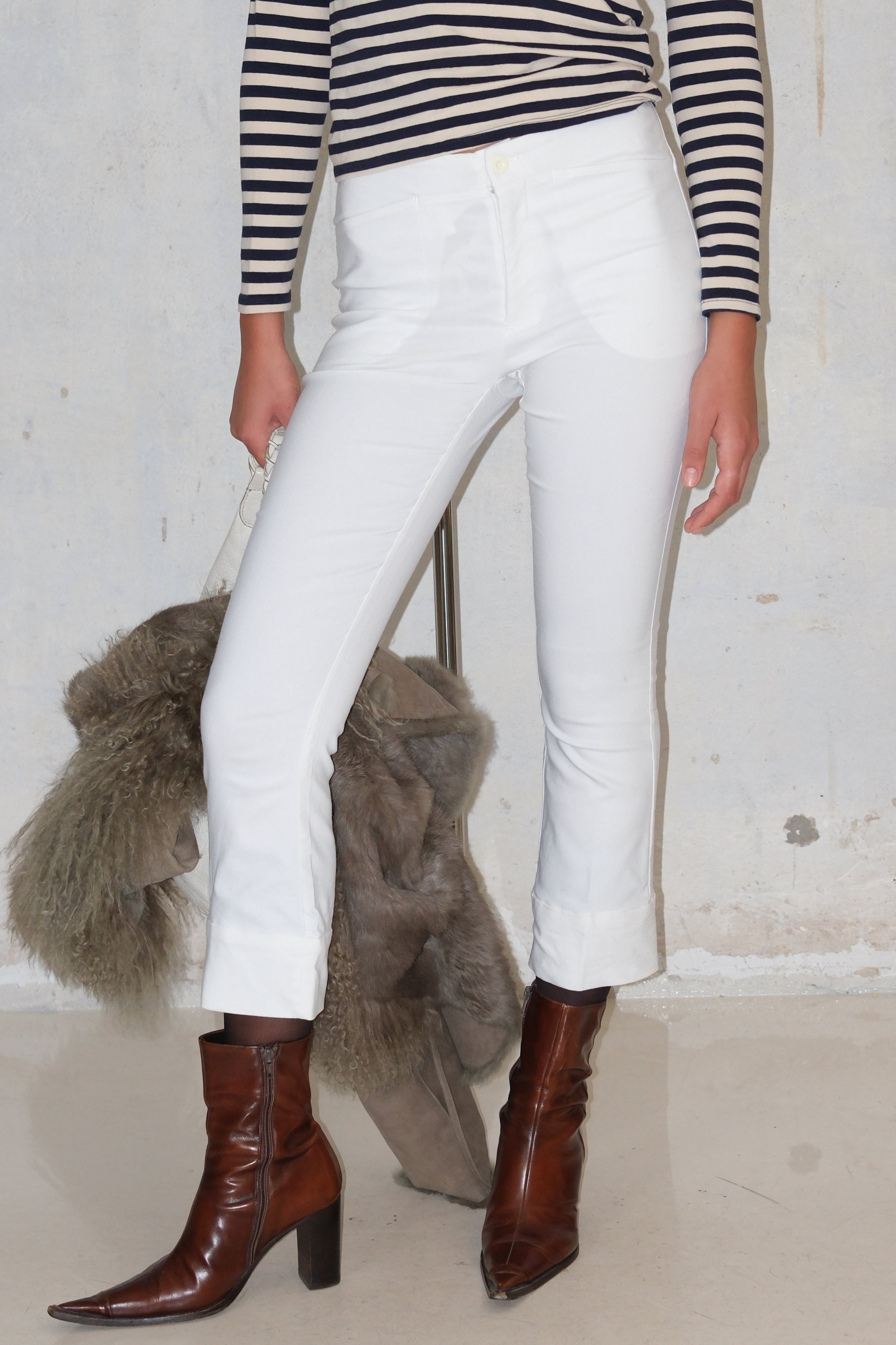 LONG LOW RISE WHITE PANTS WITH POCKETS SIZE 36