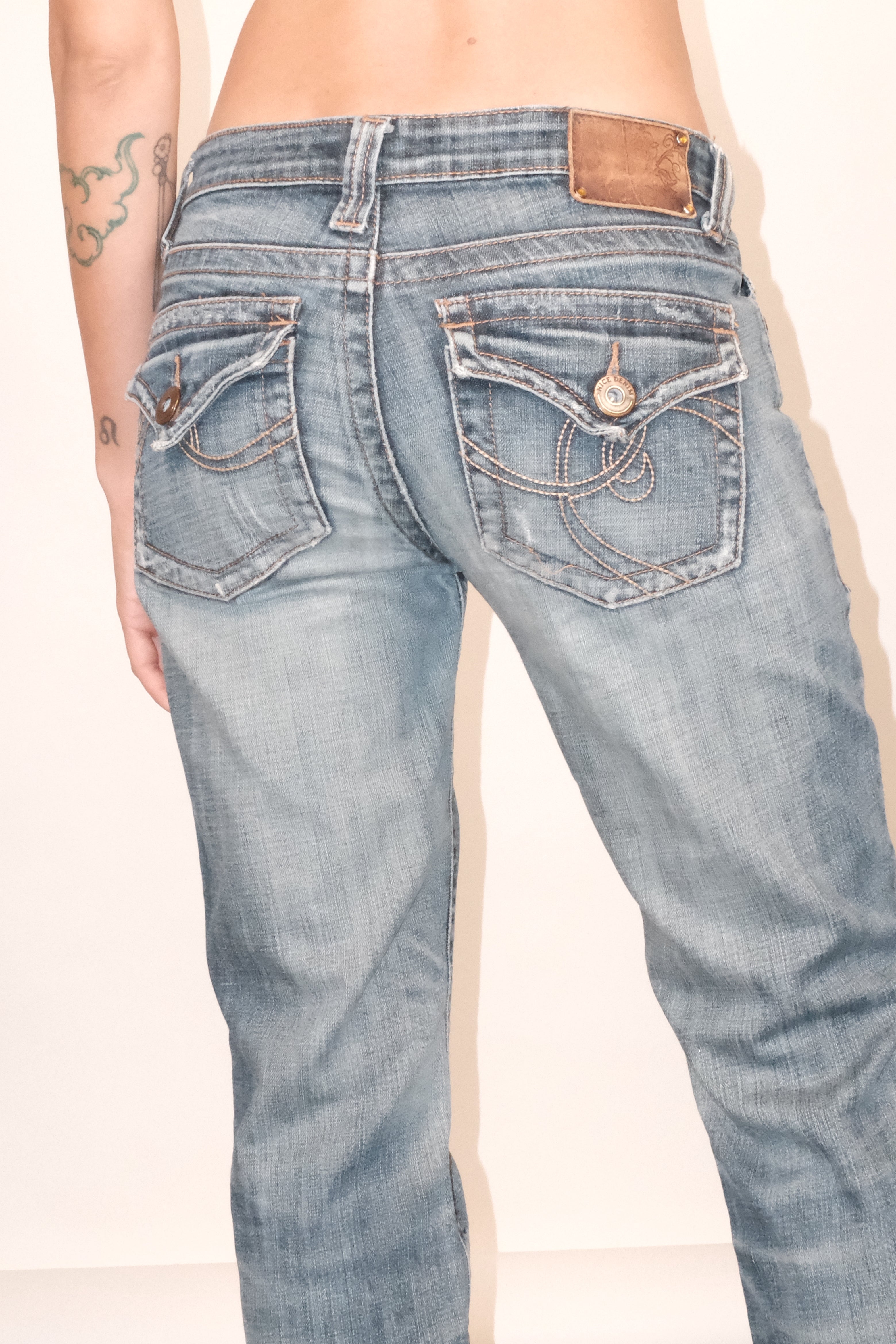 Low-Rise Washed Jeans Size 37
