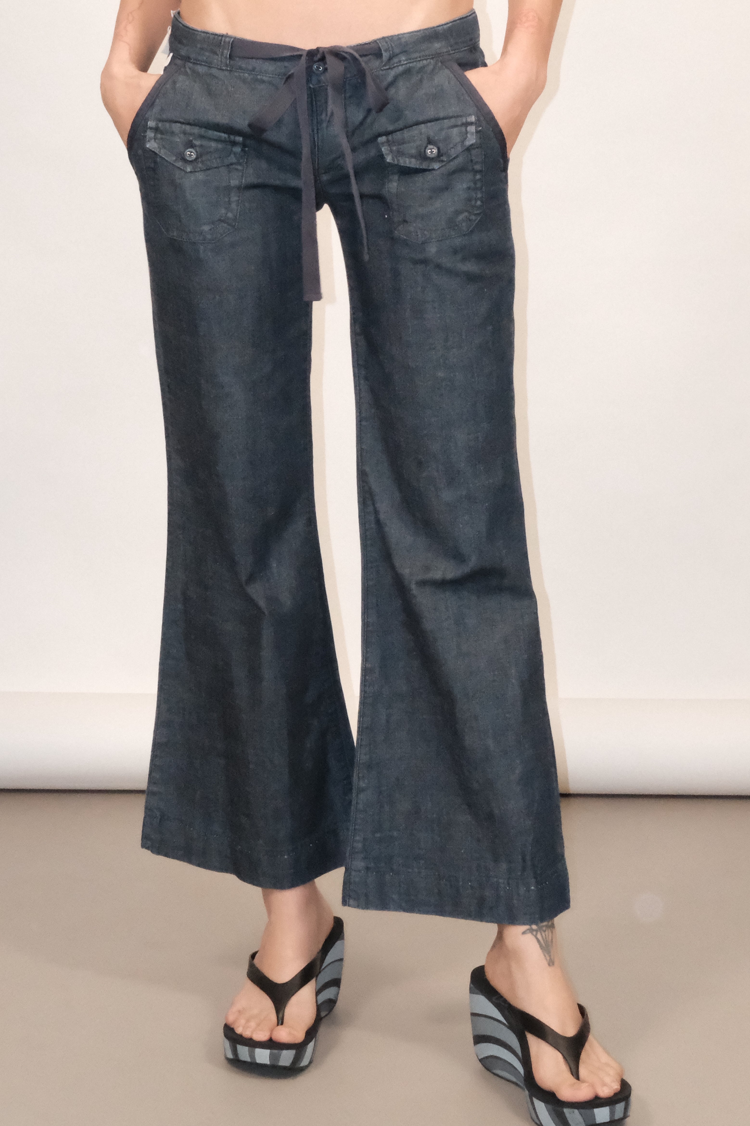 Wide-Leg Denim Pants with Flap Pockets and Waist Tie Size 36