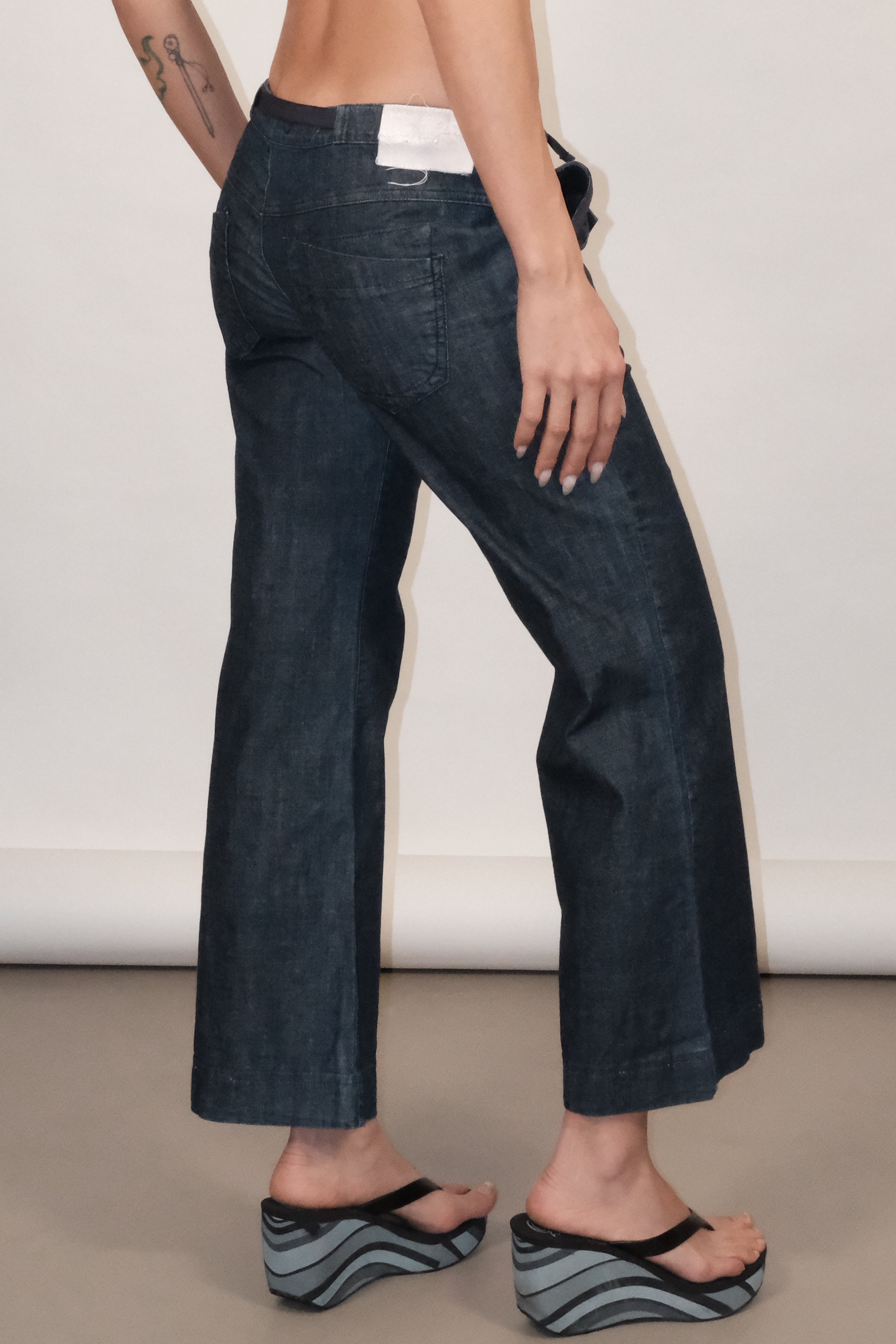 Wide-Leg Denim Pants with Flap Pockets and Waist Tie Size 36