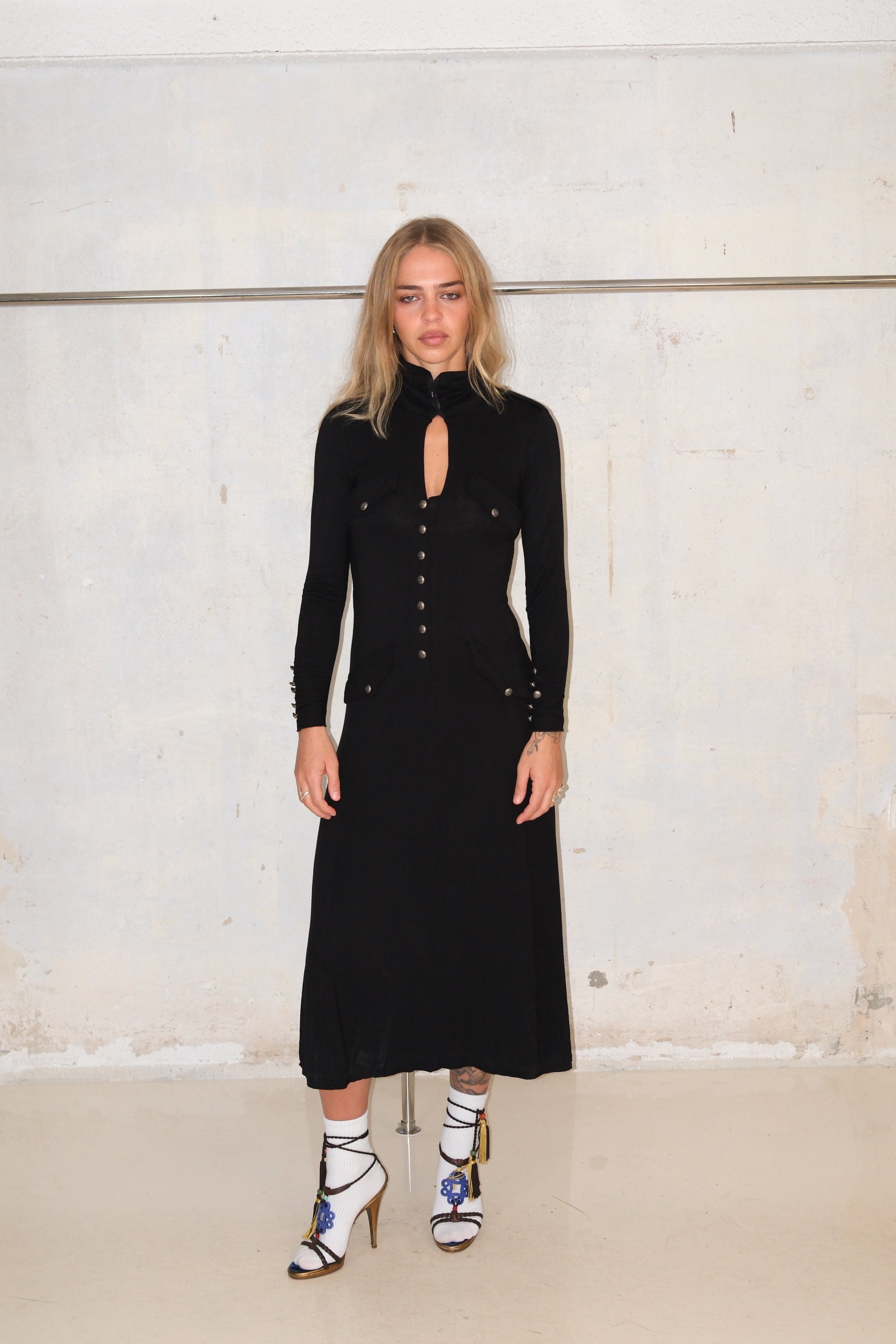 HALTER MID DRESS WITH SILVER BUTTONS