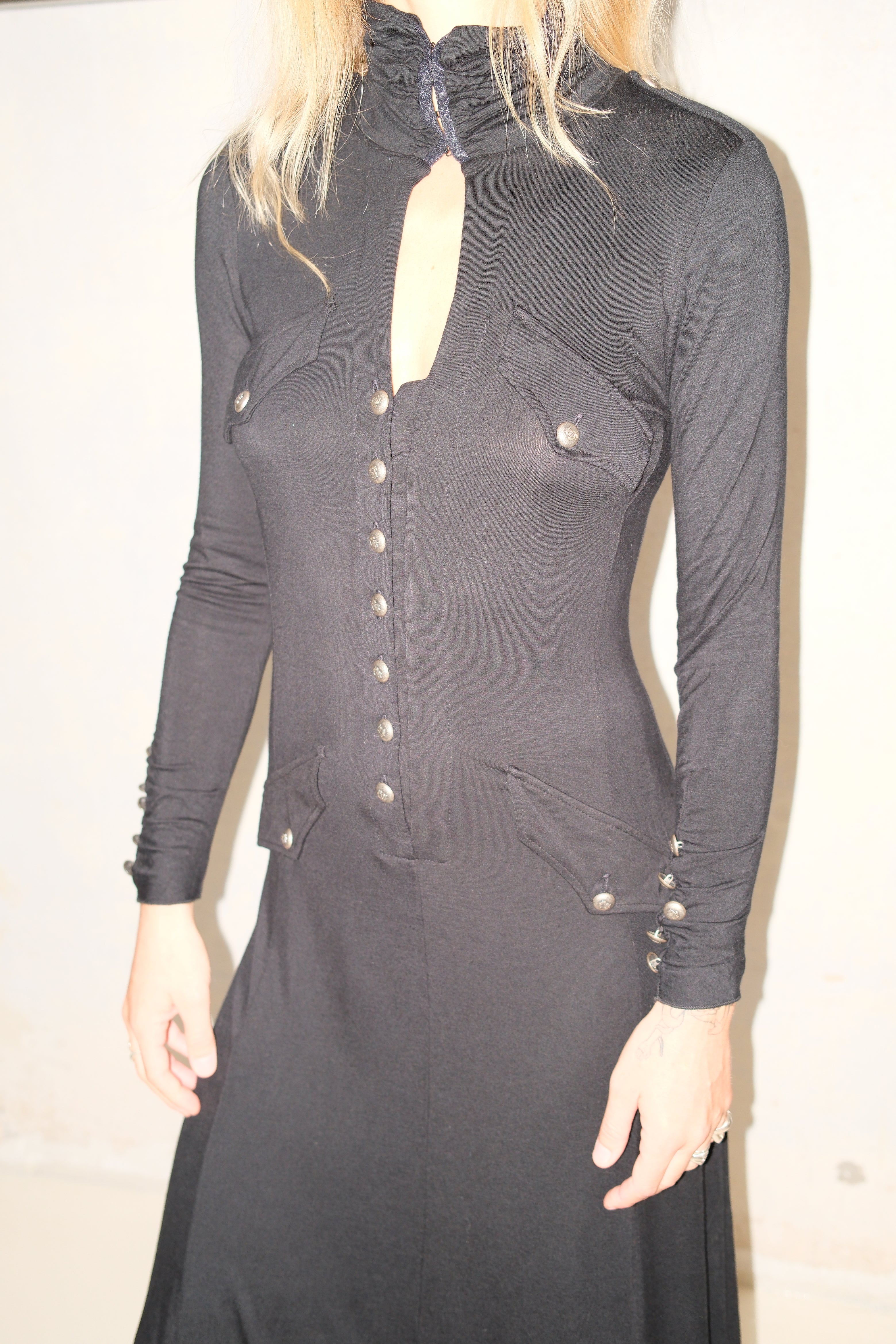 HALTER MID DRESS WITH SILVER BUTTONS