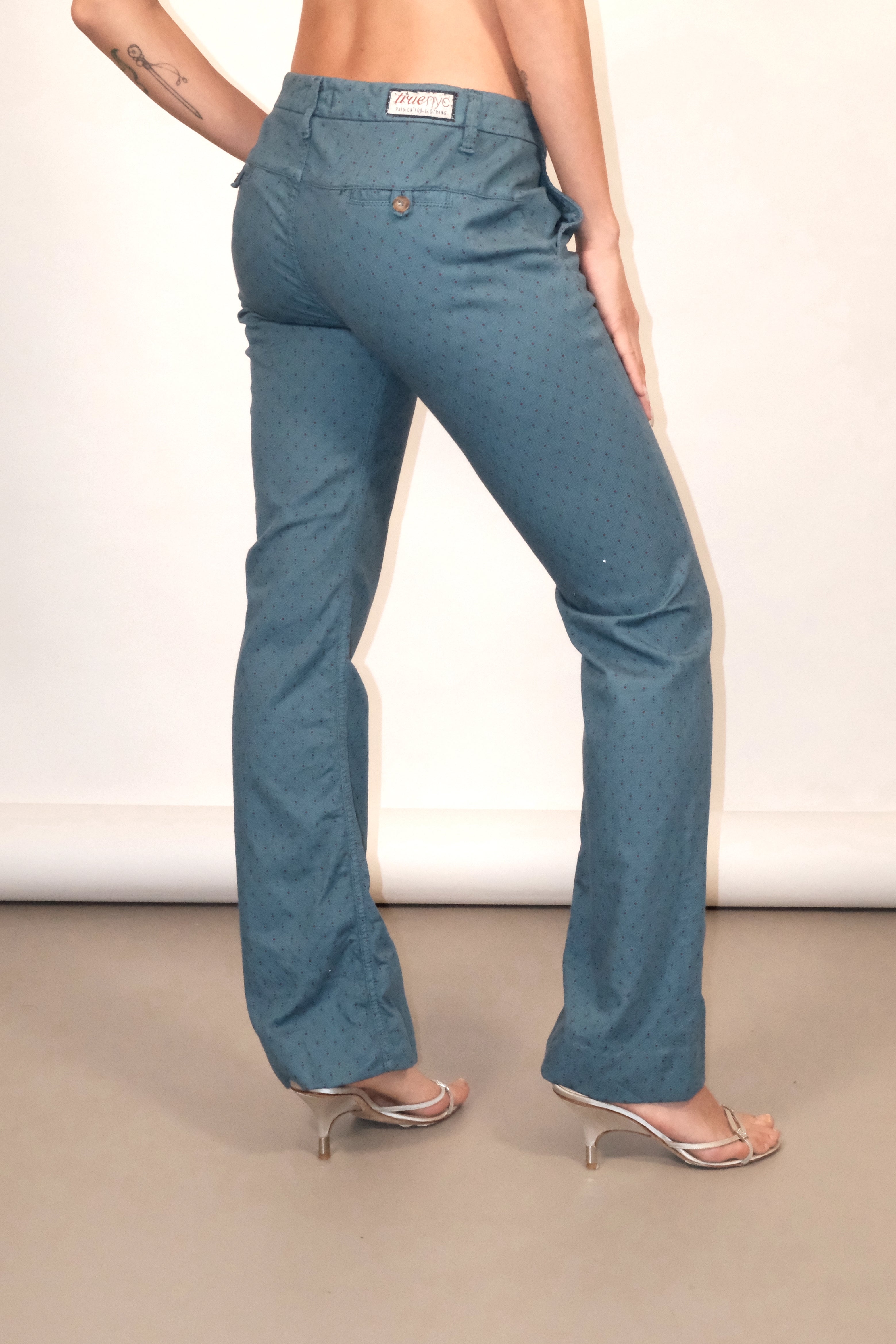 Low-Rise Straight-Leg Trousers in Blue with Burgundy Details Size 36