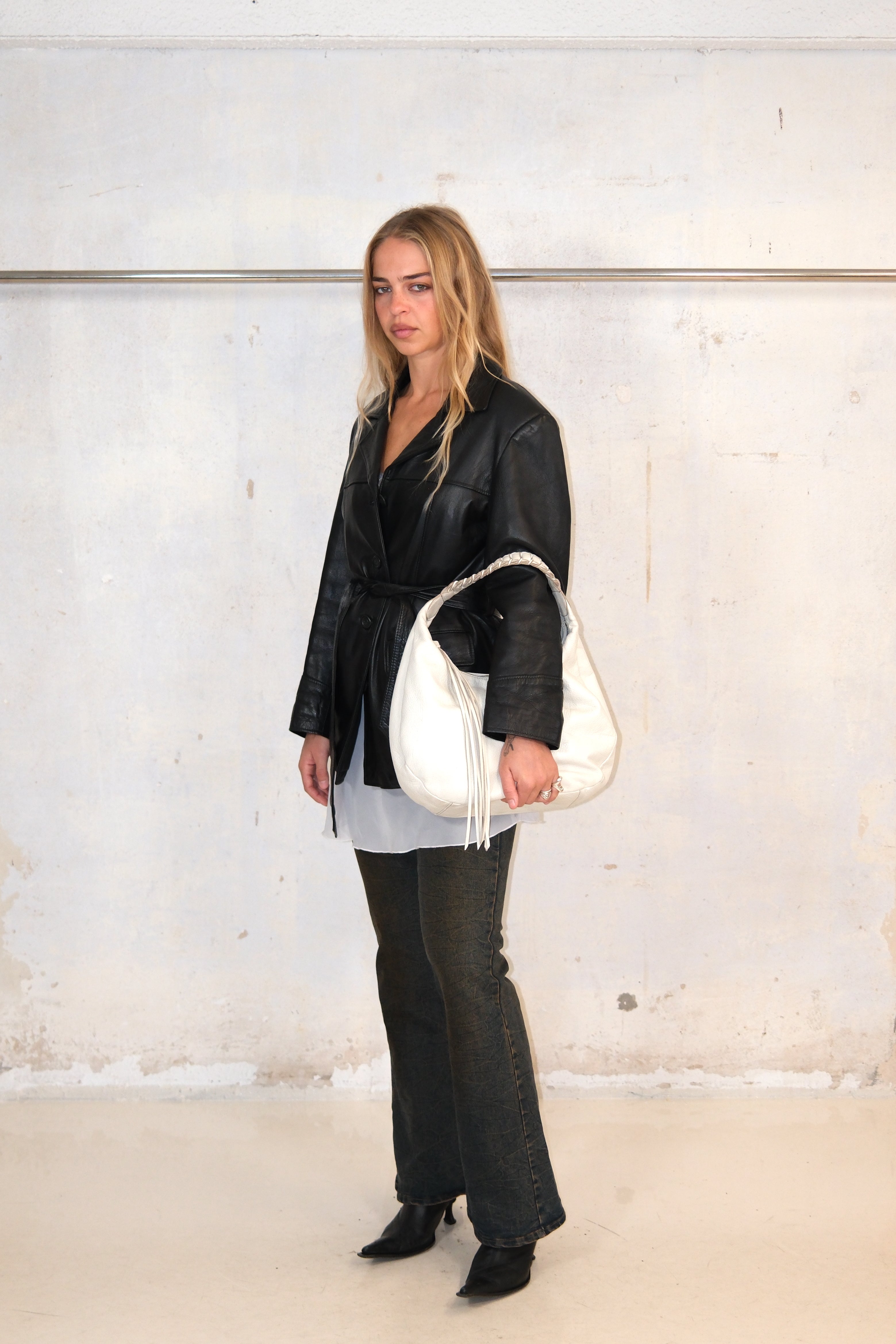 BLACK LEATHER COAT WITH BELT