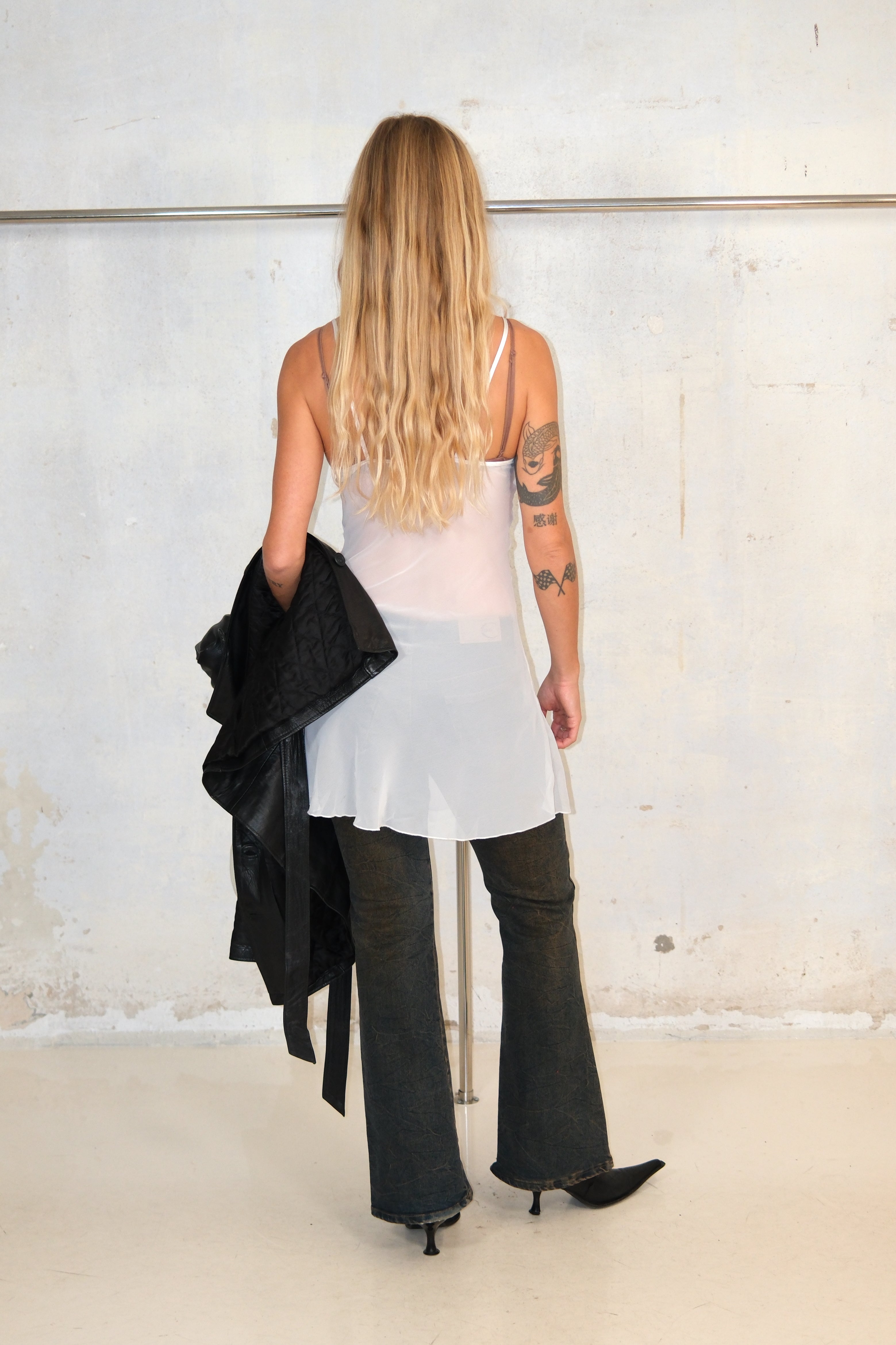 ROMANTIC SHEER MINI WITH DELICATE DETAILS