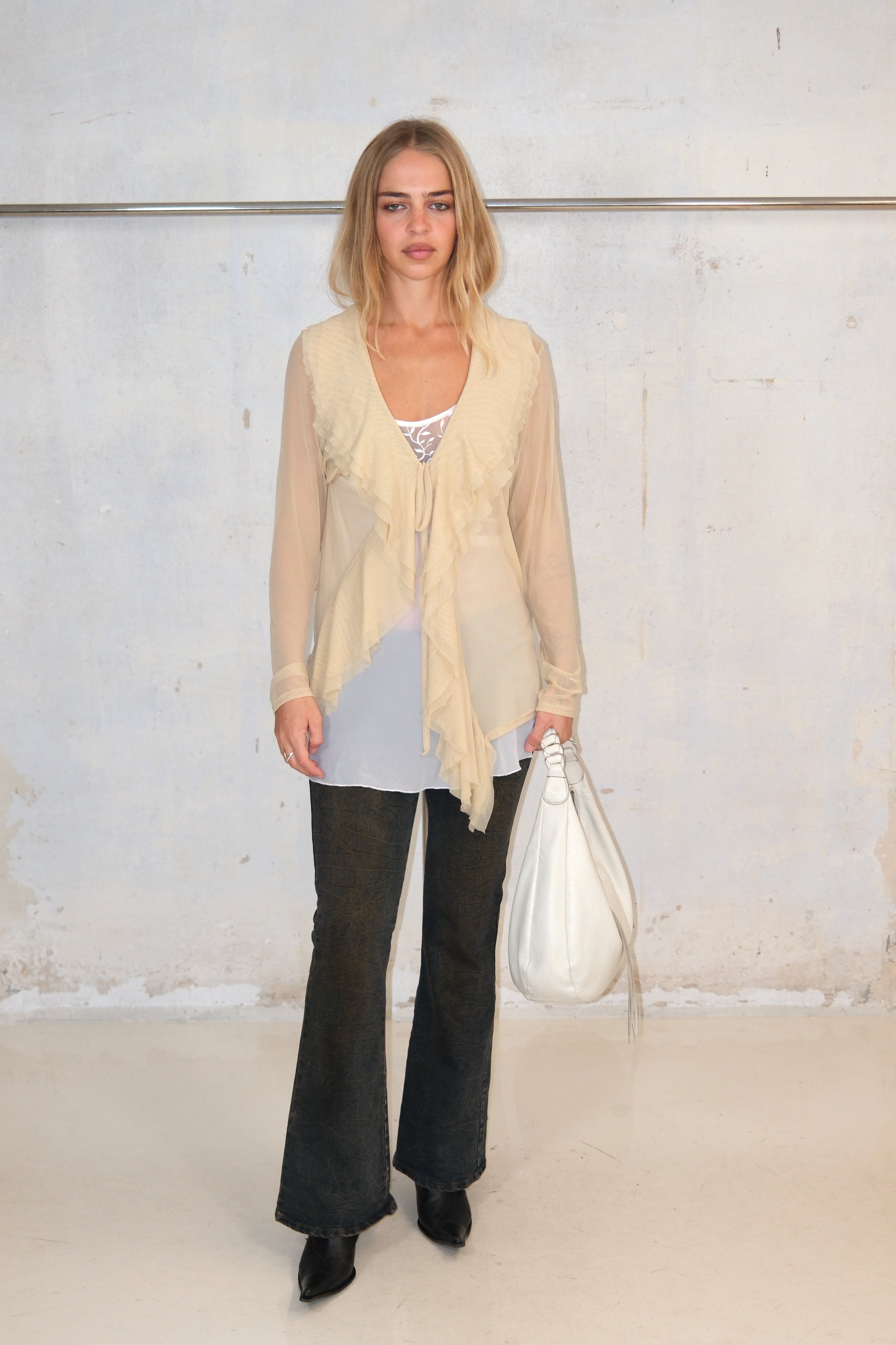 SOFT CREAM LIGHTWEIGHT SHEER CARDIGAN