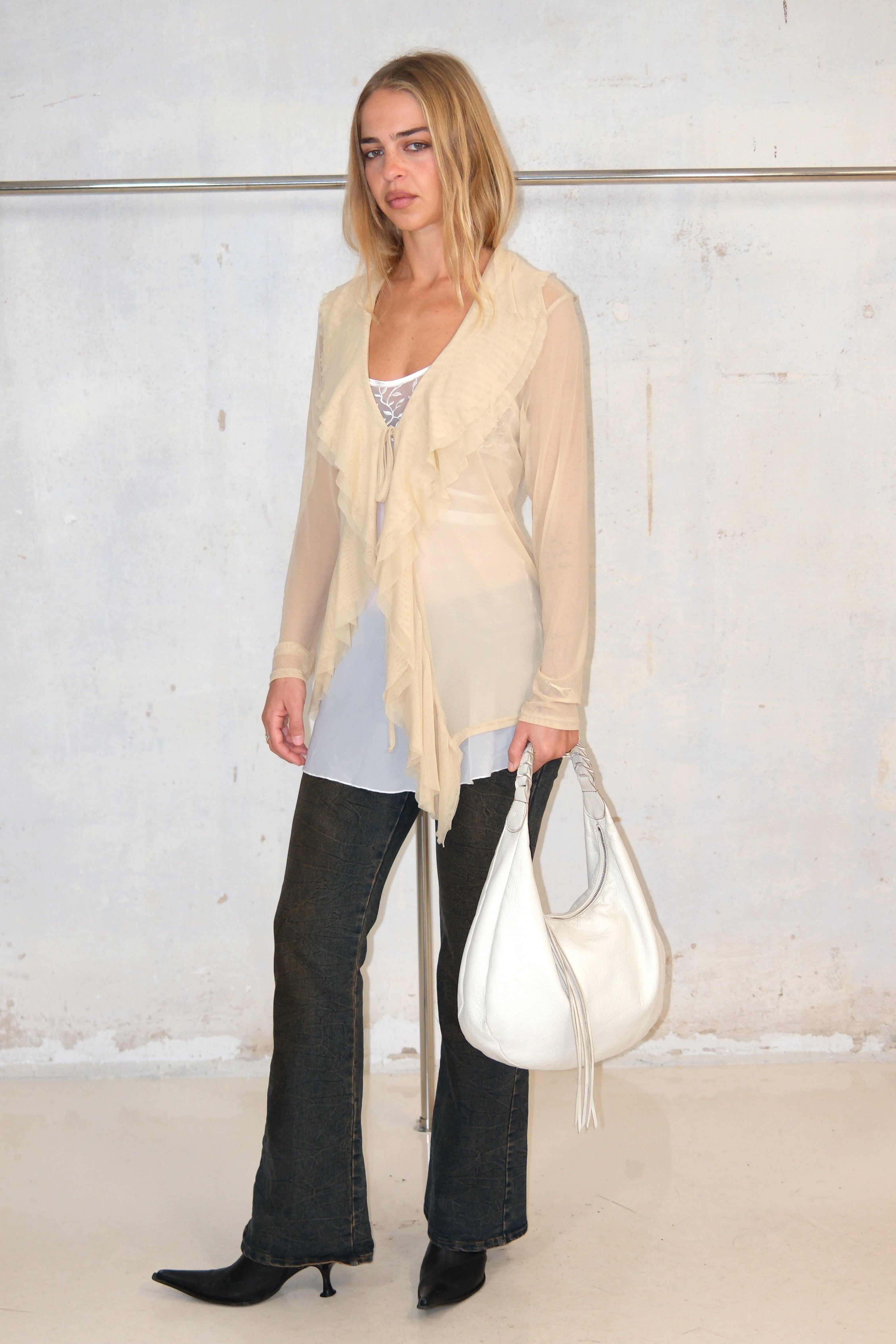 SOFT CREAM LIGHTWEIGHT SHEER CARDIGAN