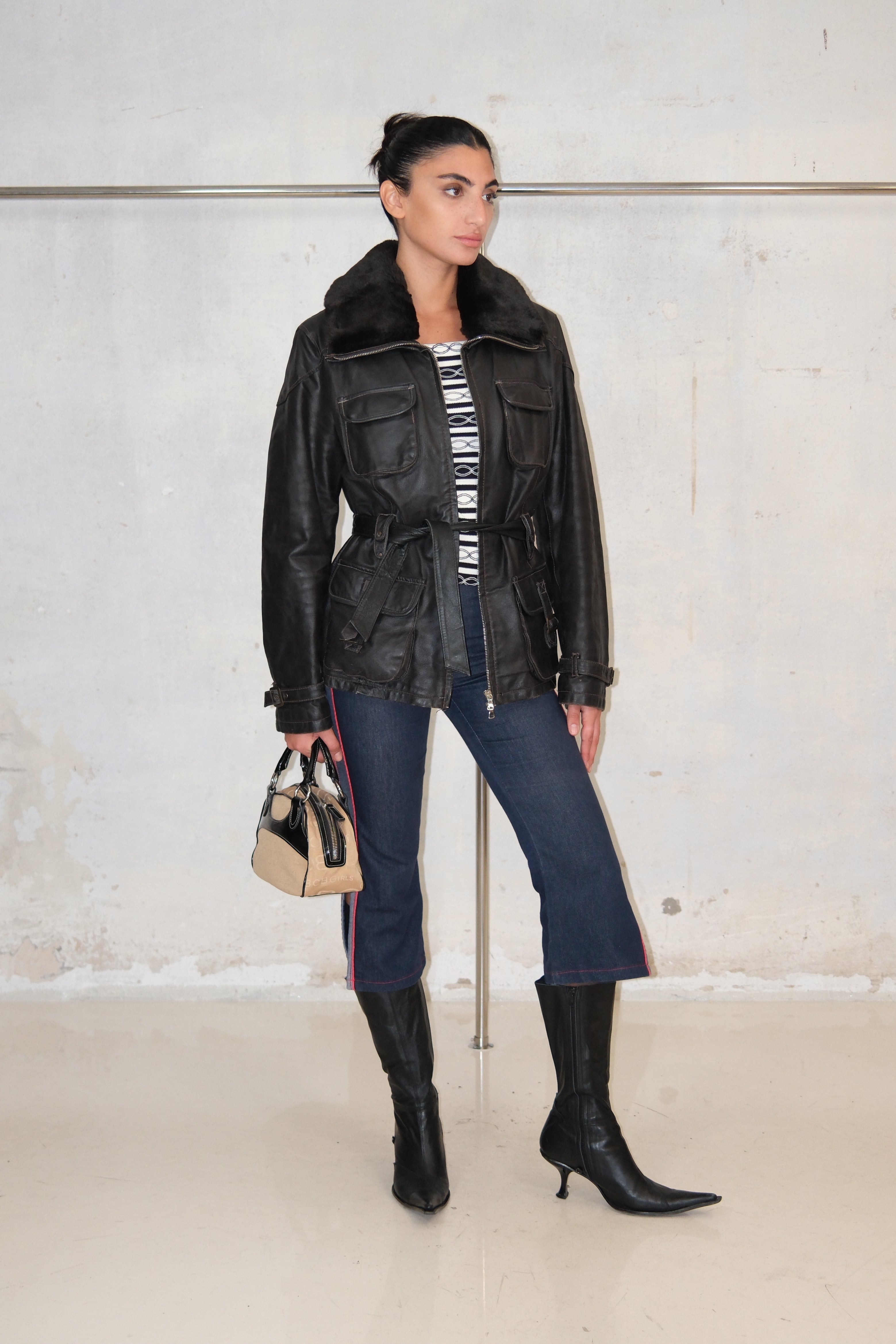 BLACK LEATHER MID LENGTH TRENCH WITH FUR