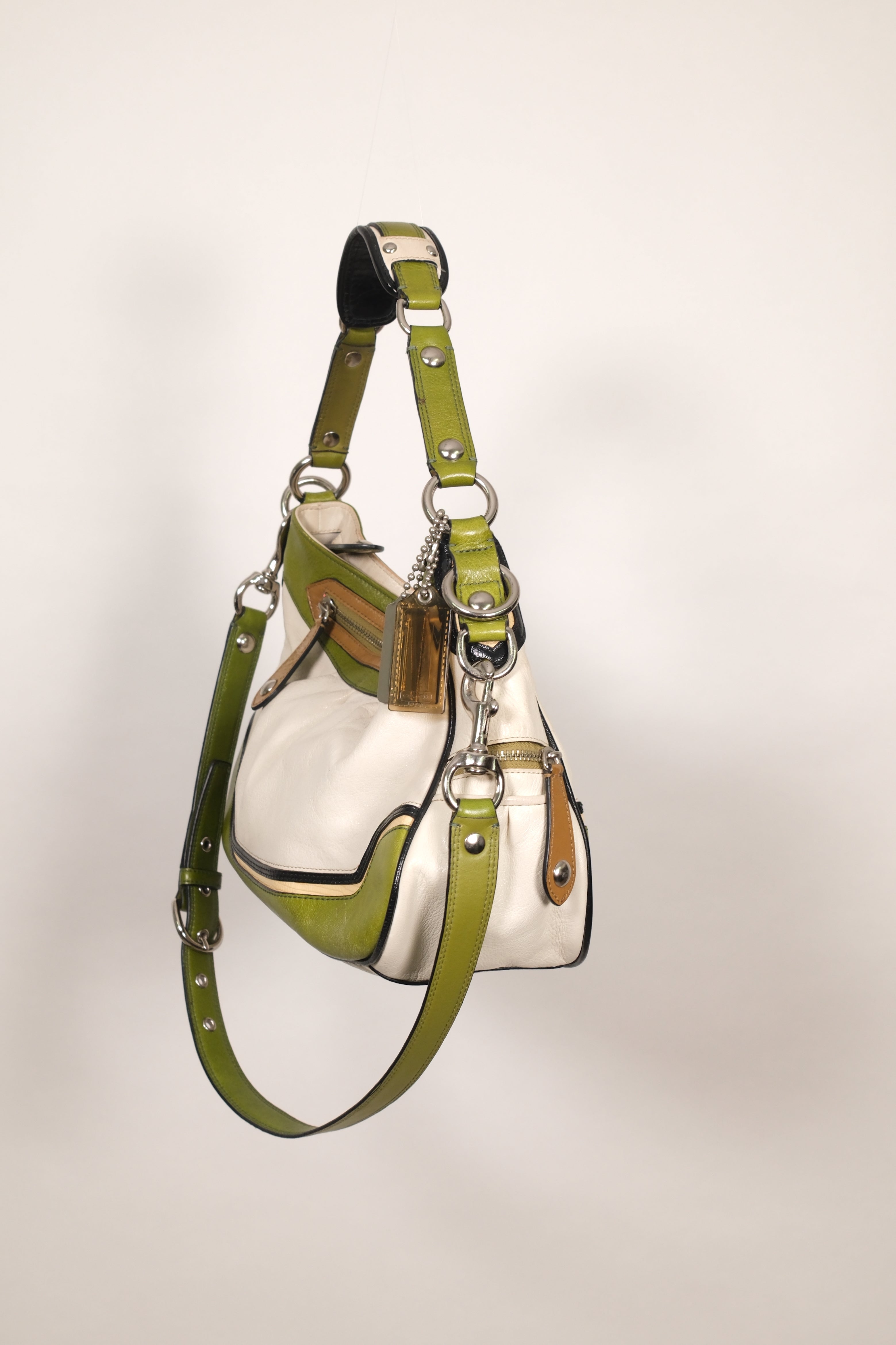 Coach White And Green Leather Shoulder bag