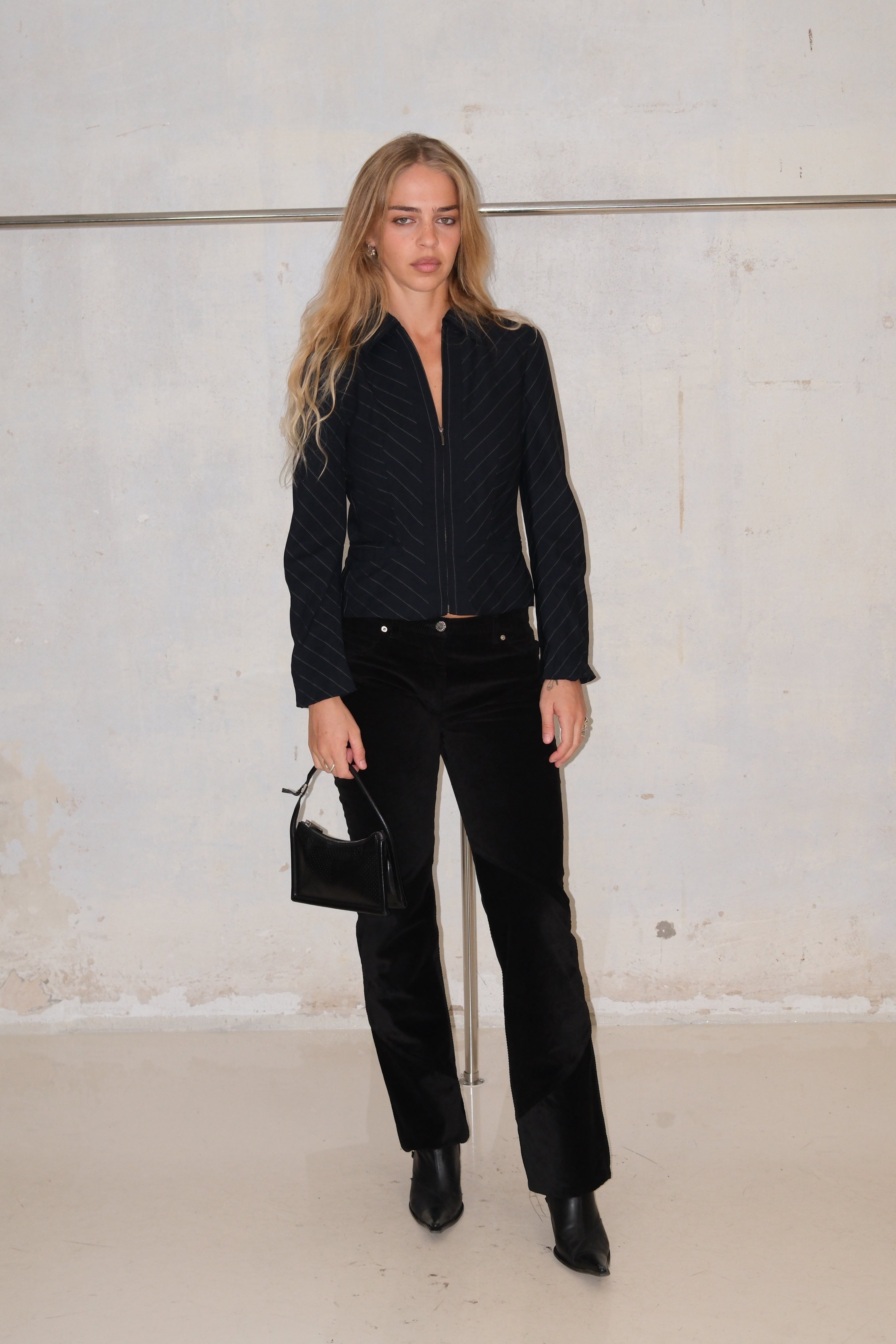 ROCCOBAROCCO BLACK LOW RISE CORDUROY PANTS 38