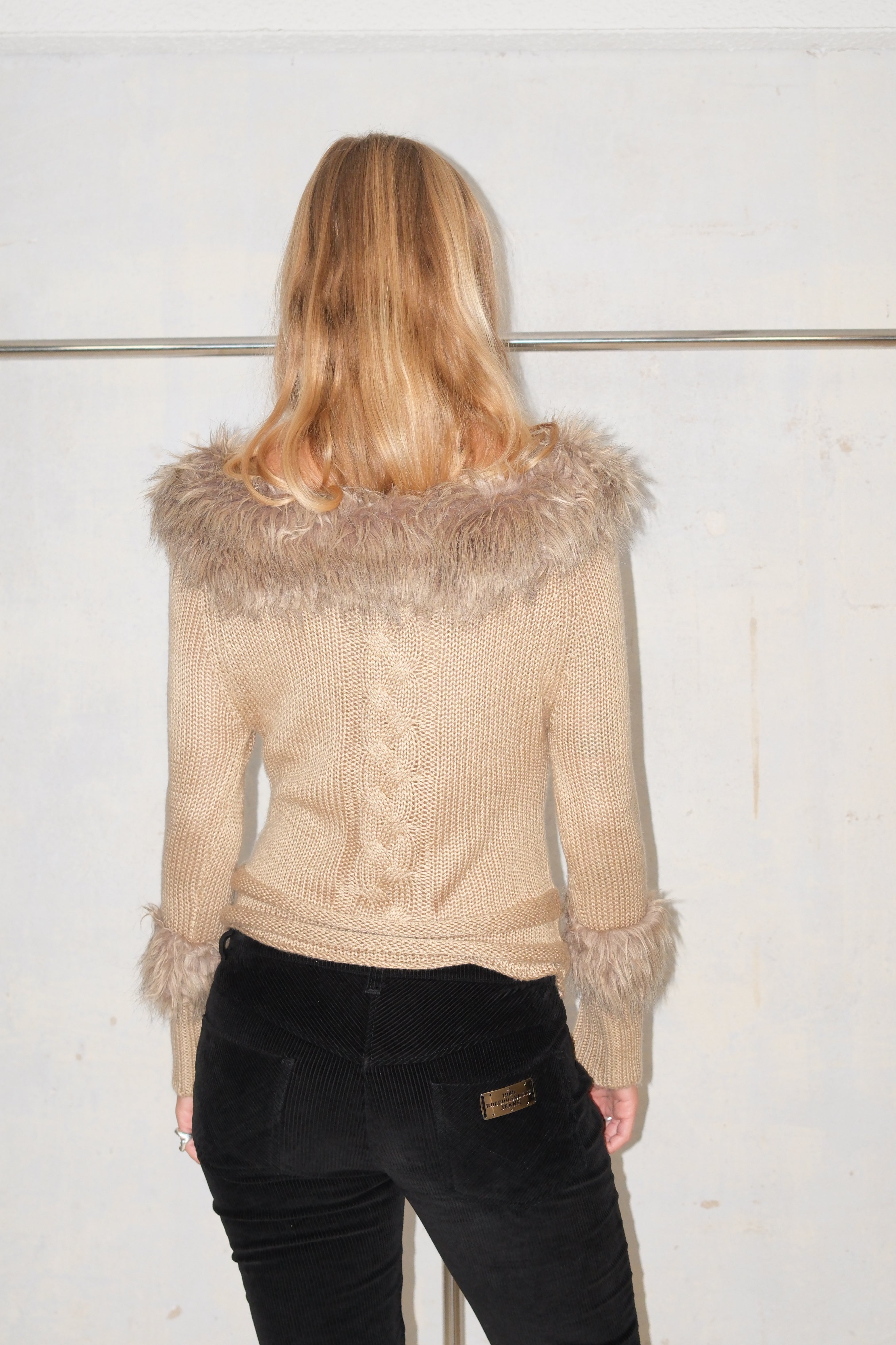 FAUX FUR DETAIL OFF SHOULDER SWEATER