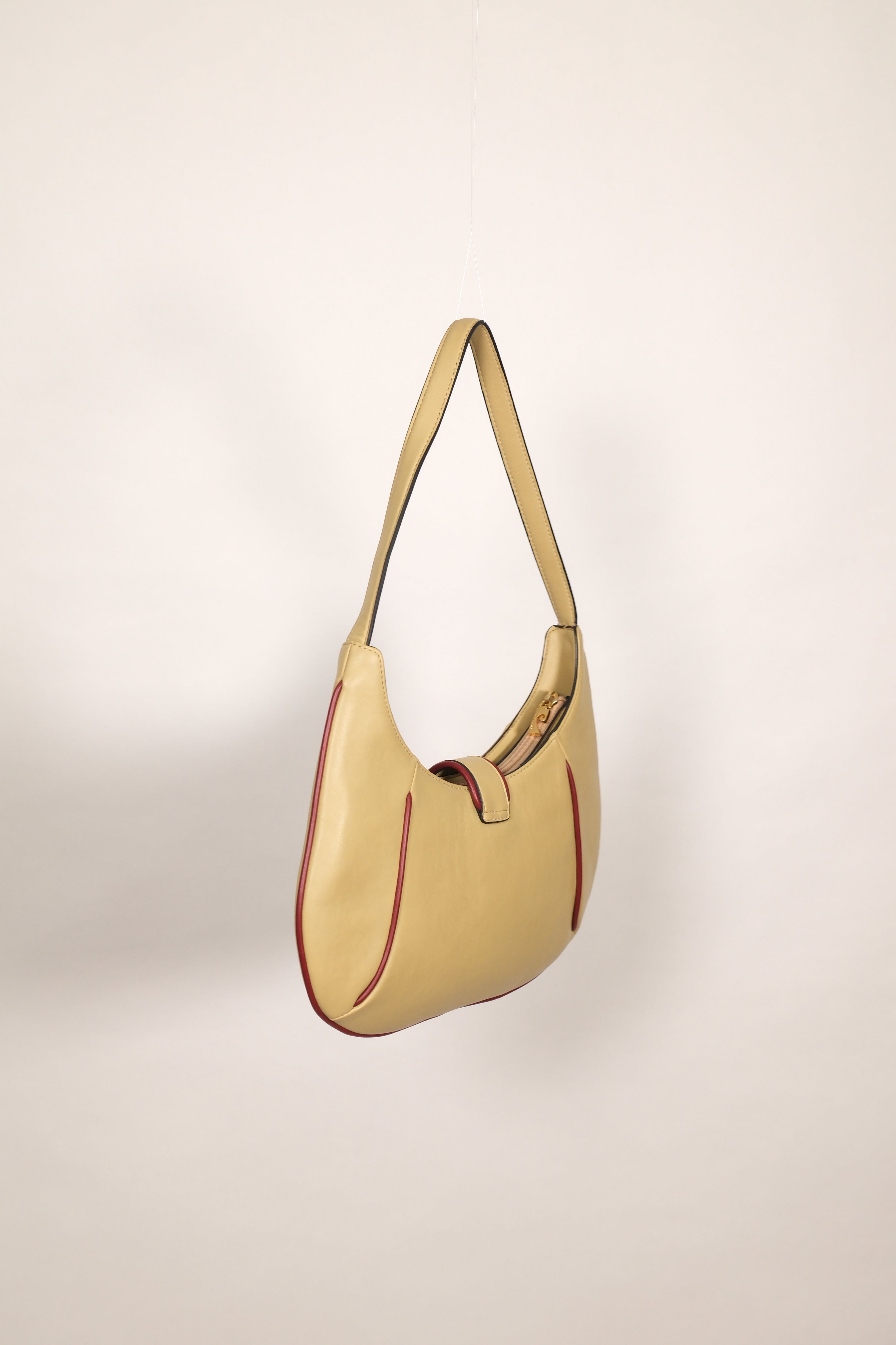 Pierre Cardin Blond Leather Shoulder Bag with Red Details