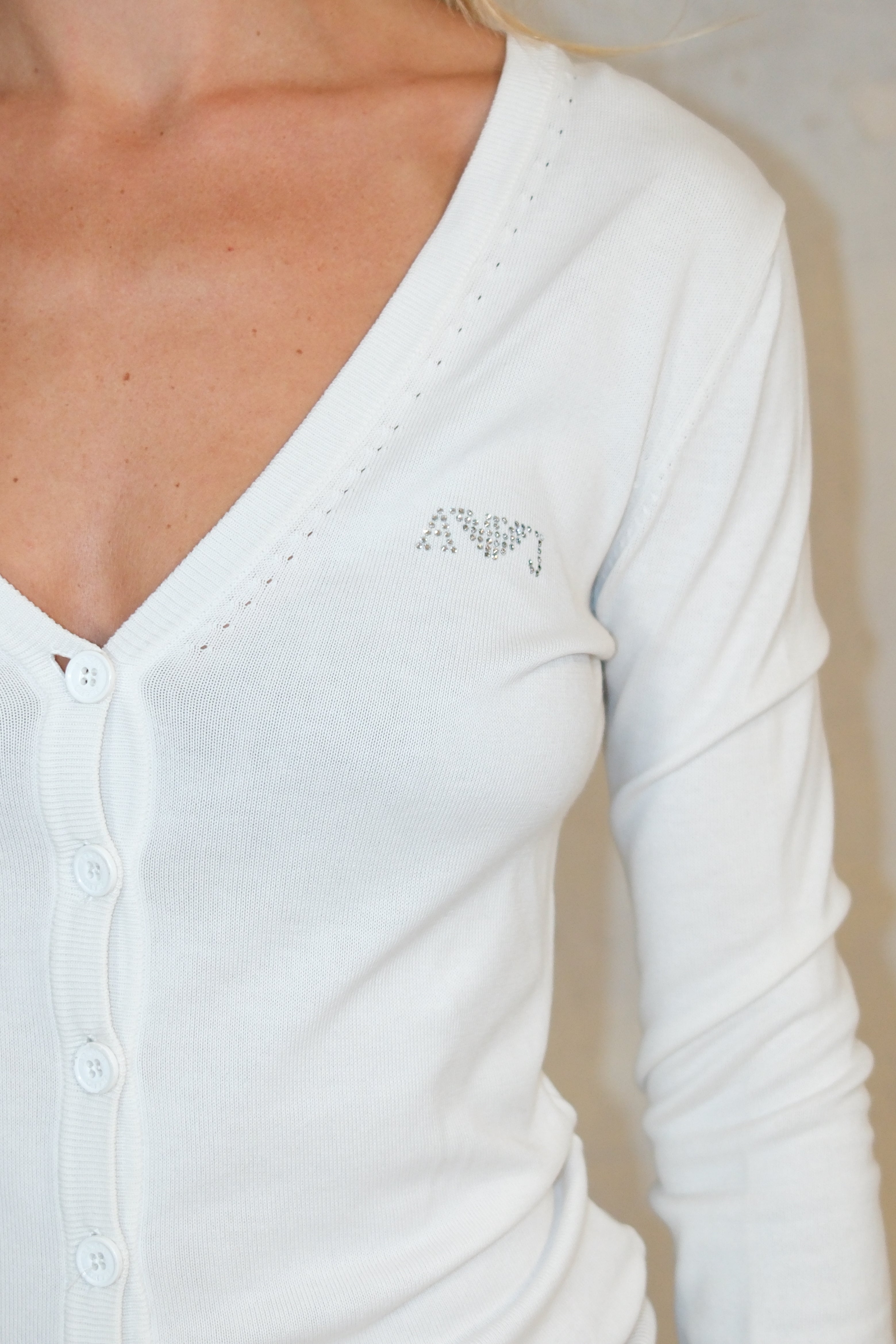 ARMANI JEANS WHITE STUDDED LOGO KNIT TOP