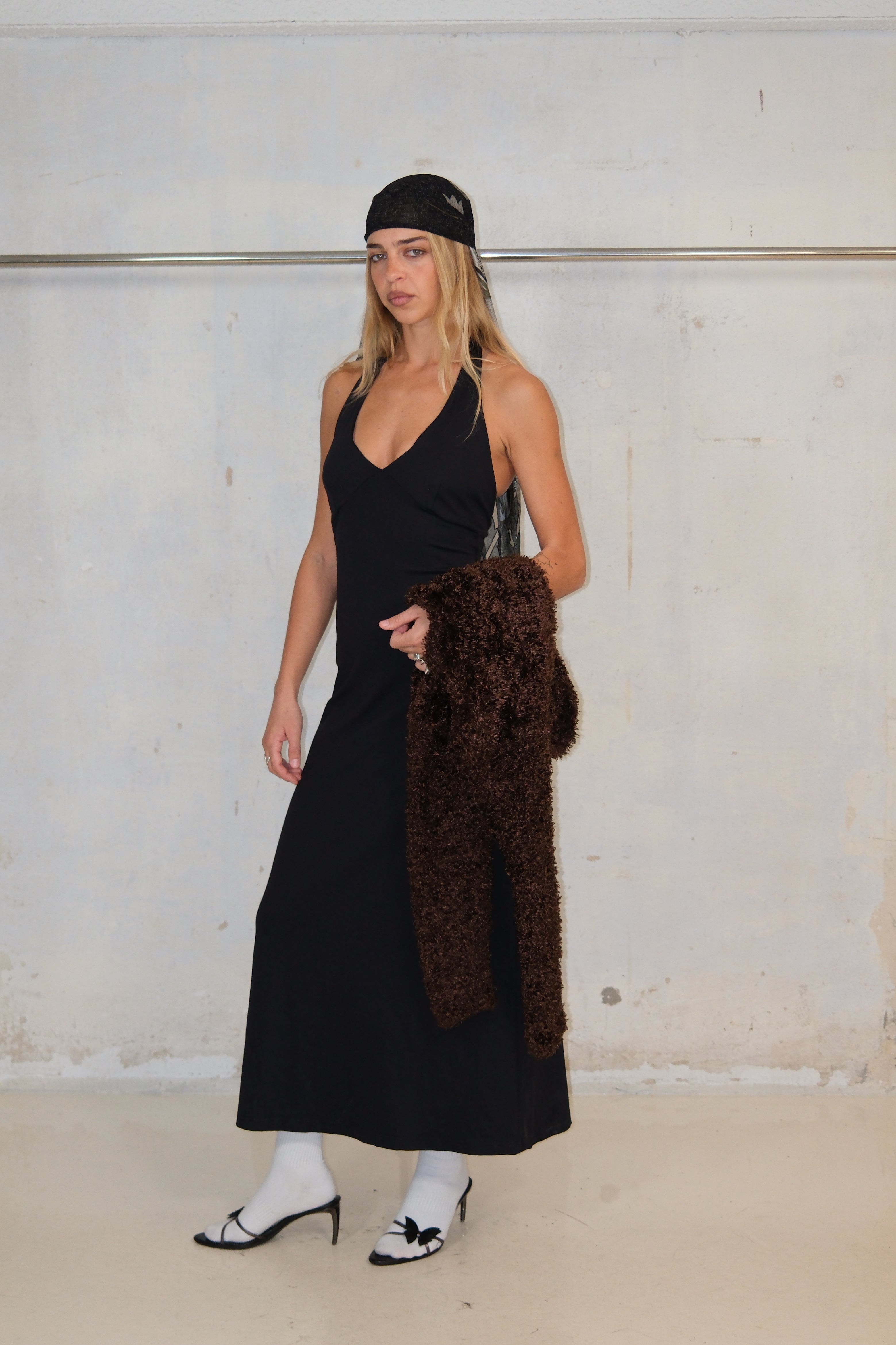 BLACK CLASSIC MAXI HALTER DRESS