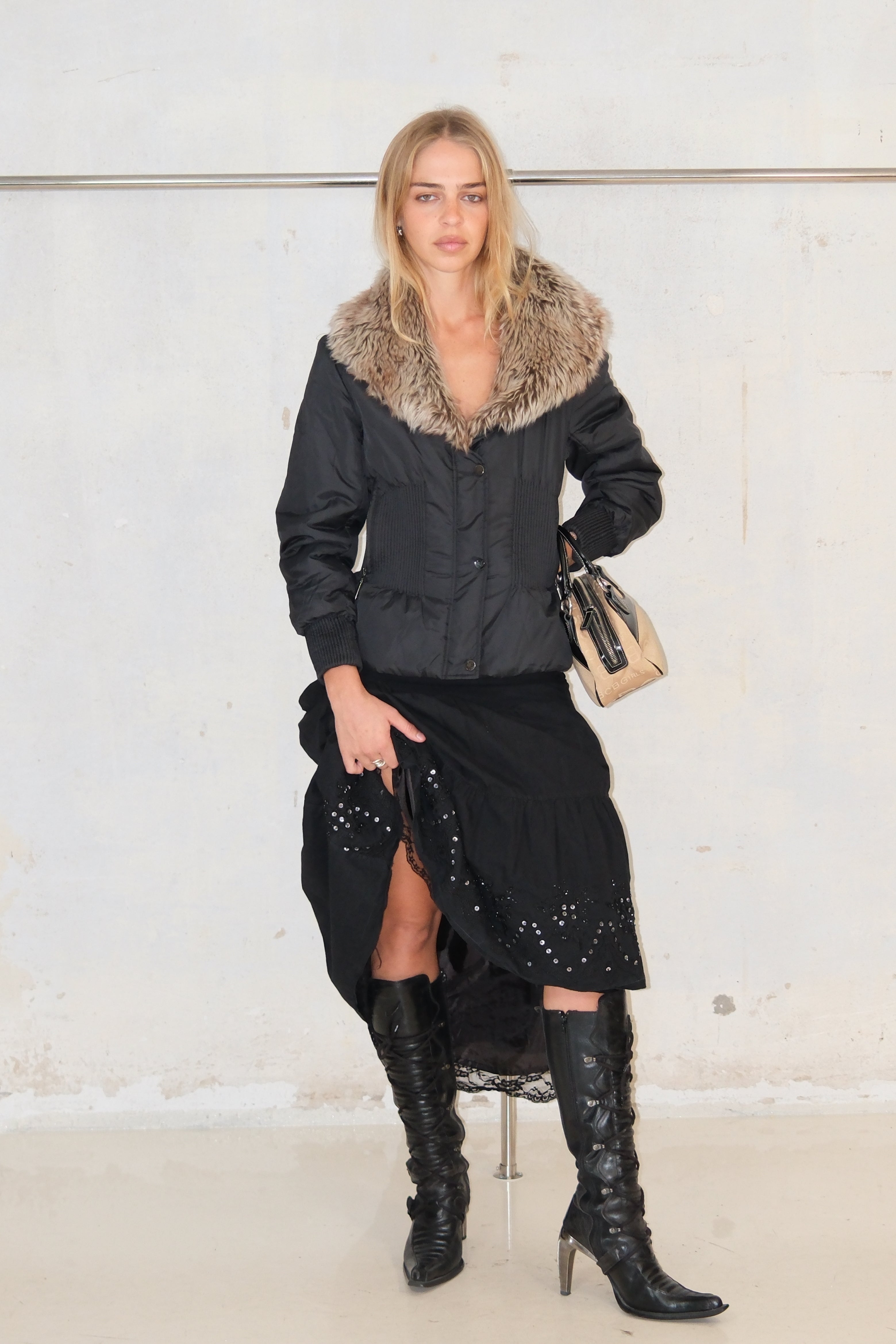 PUFFER COAT WITH FAUX FUR COLLAR