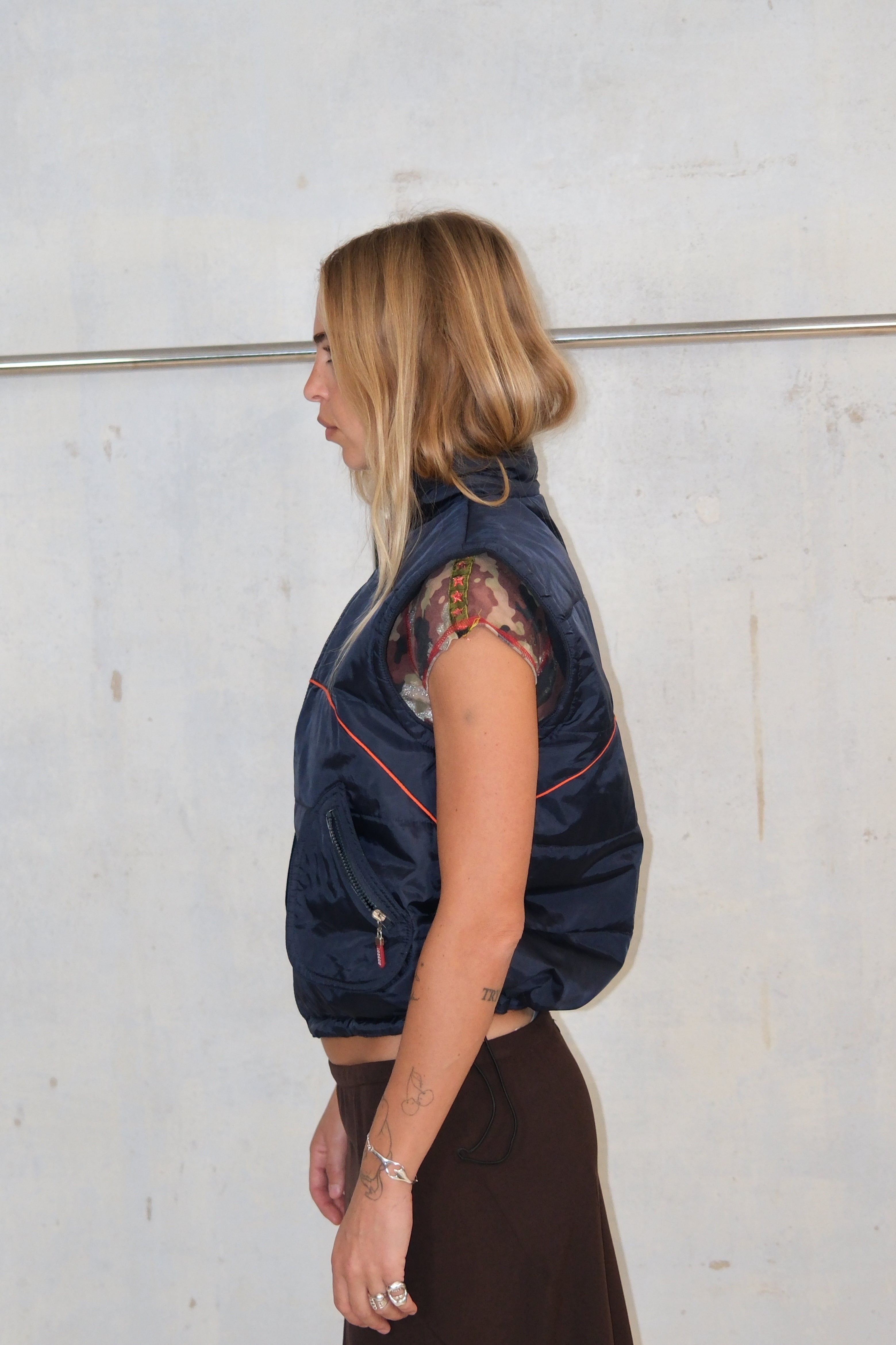 NAVY PUFFER SPORTY VEST