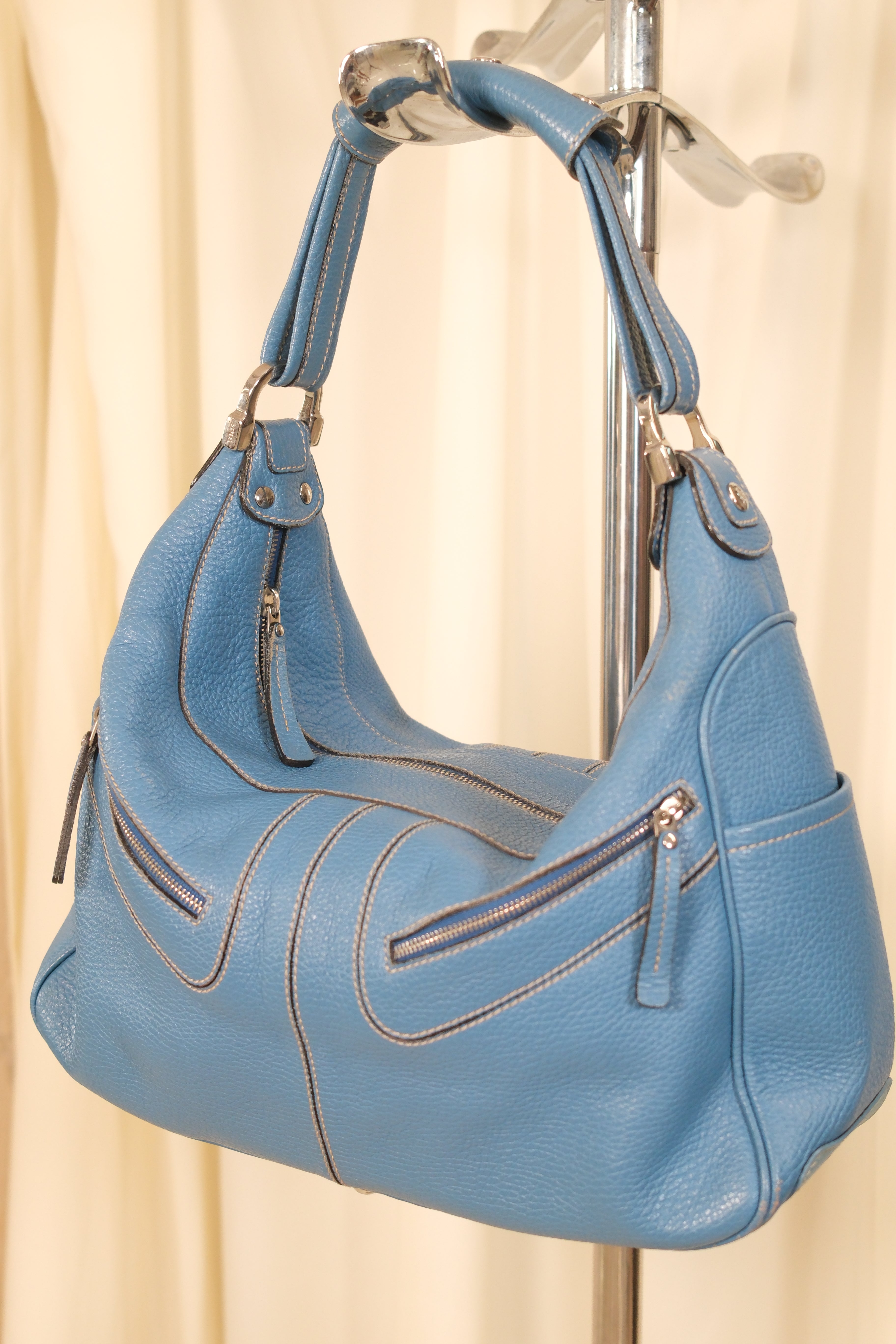 Tod’s Sporty Blue Leather Bag