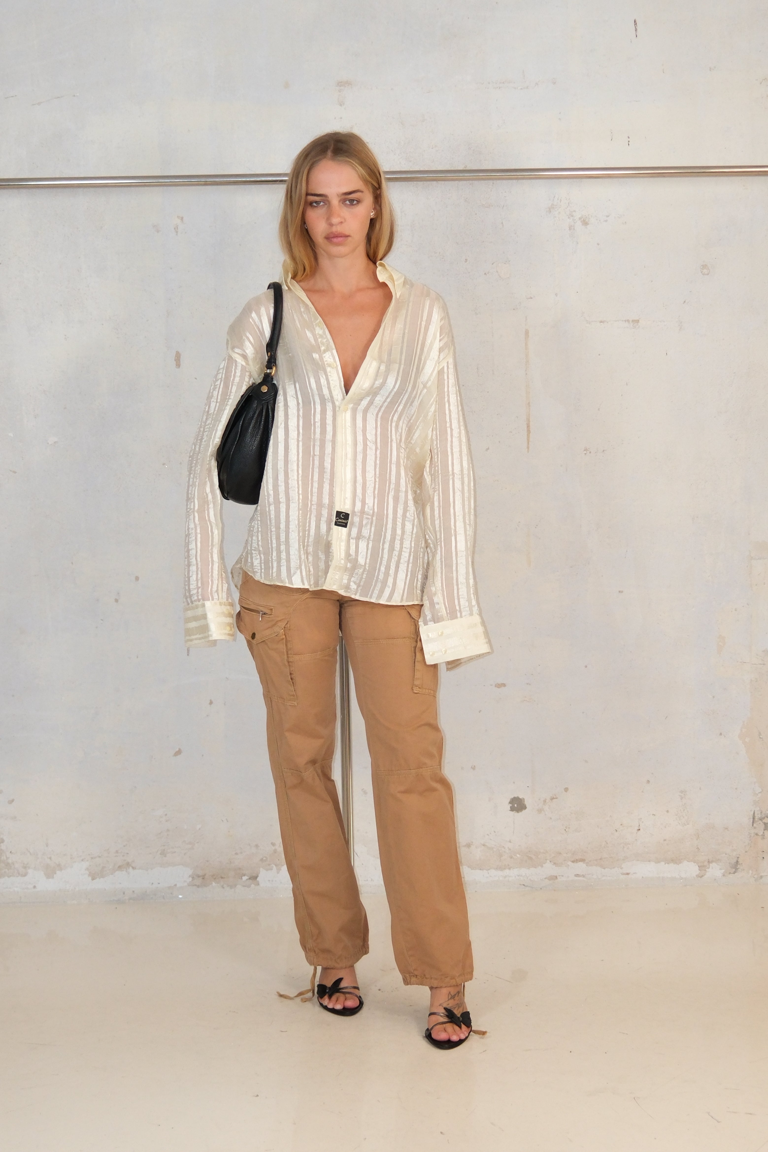 LOW RISE LIGHT BROWN CARGO PANTS 37-38