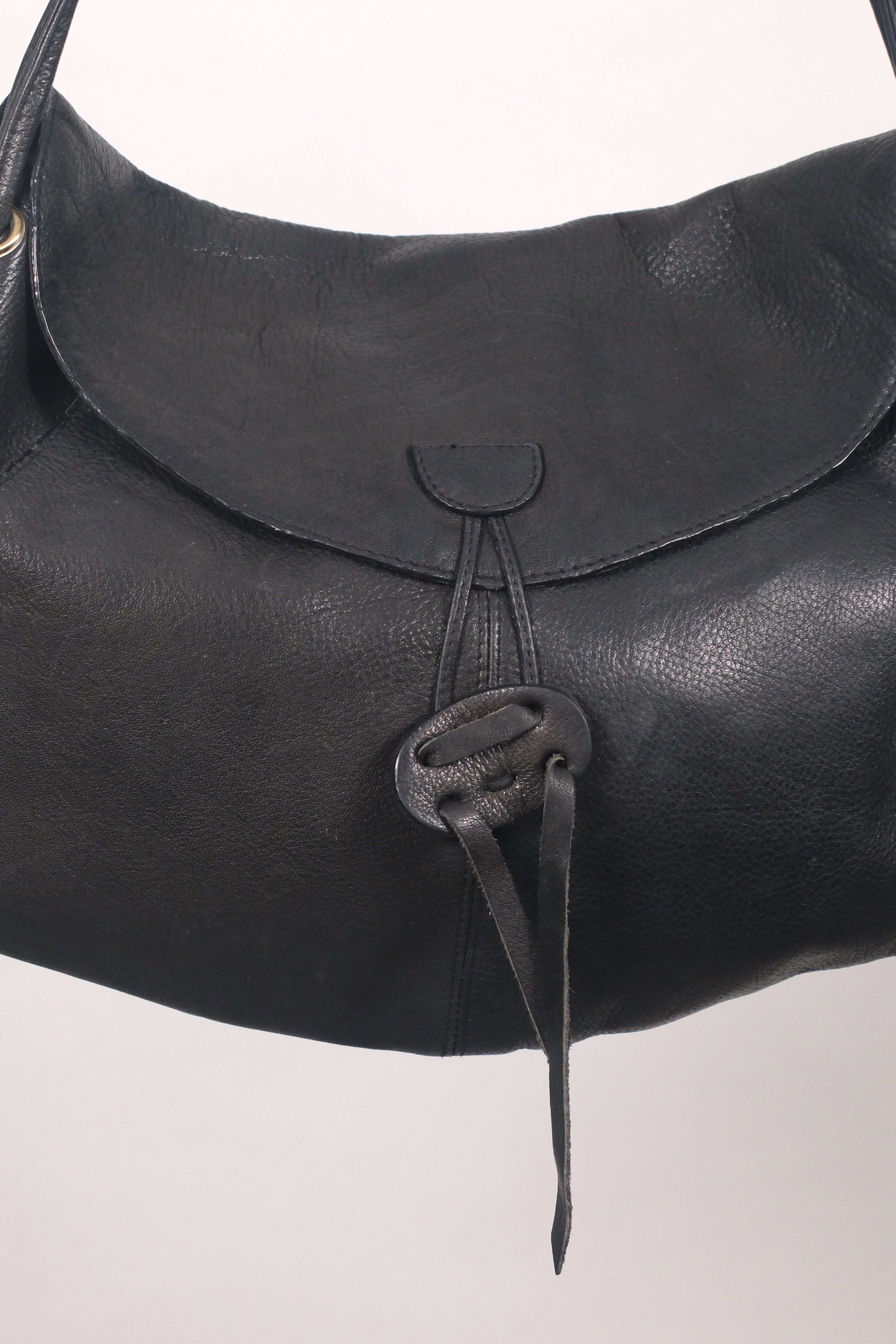 Sisley Black Leather Shoulder Bag With Strap Details