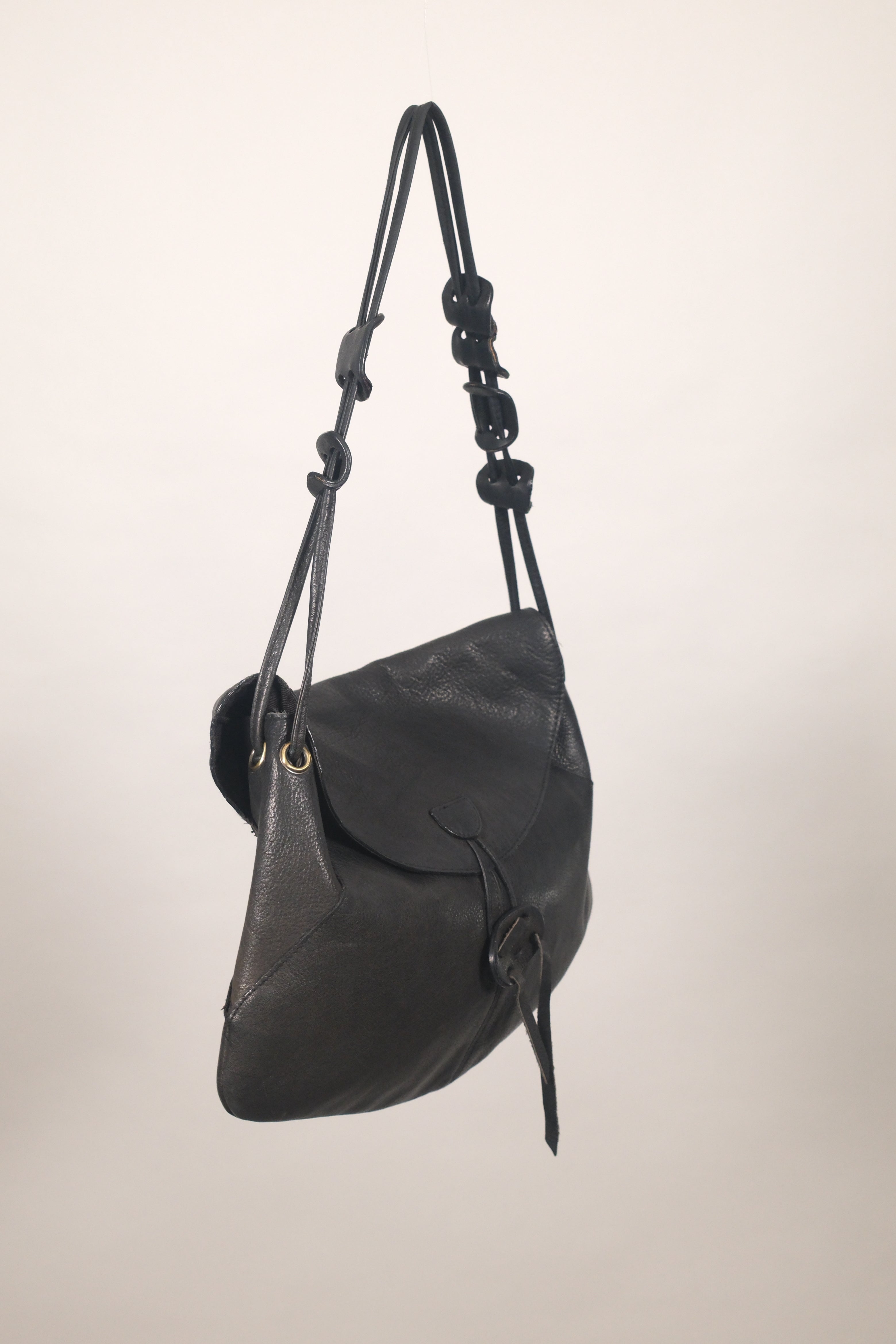 Sisley Black Leather Shoulder Bag With Strap Details
