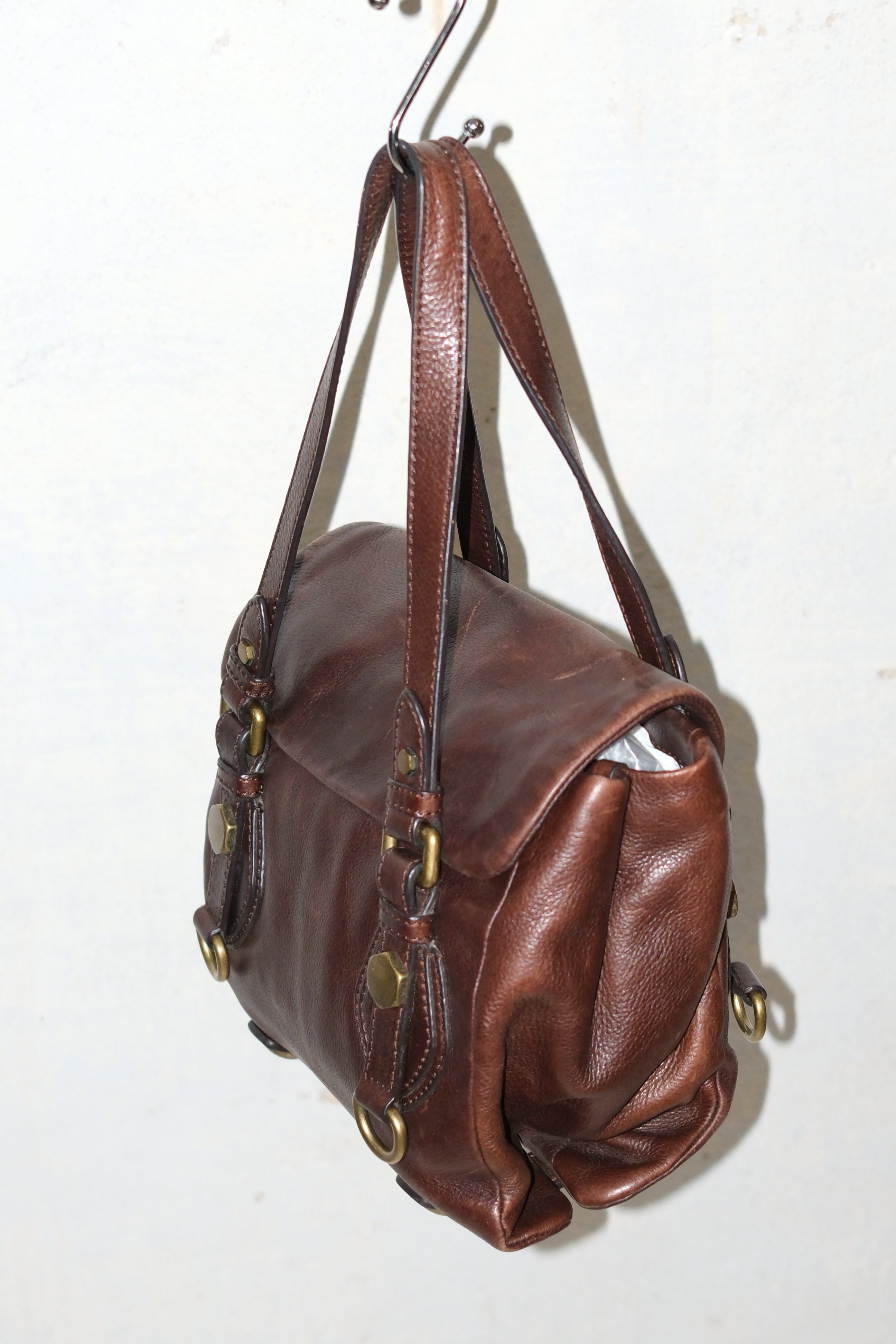 MARC JACOBS BROWN DISTRESSED BOXY LEATHER BAG