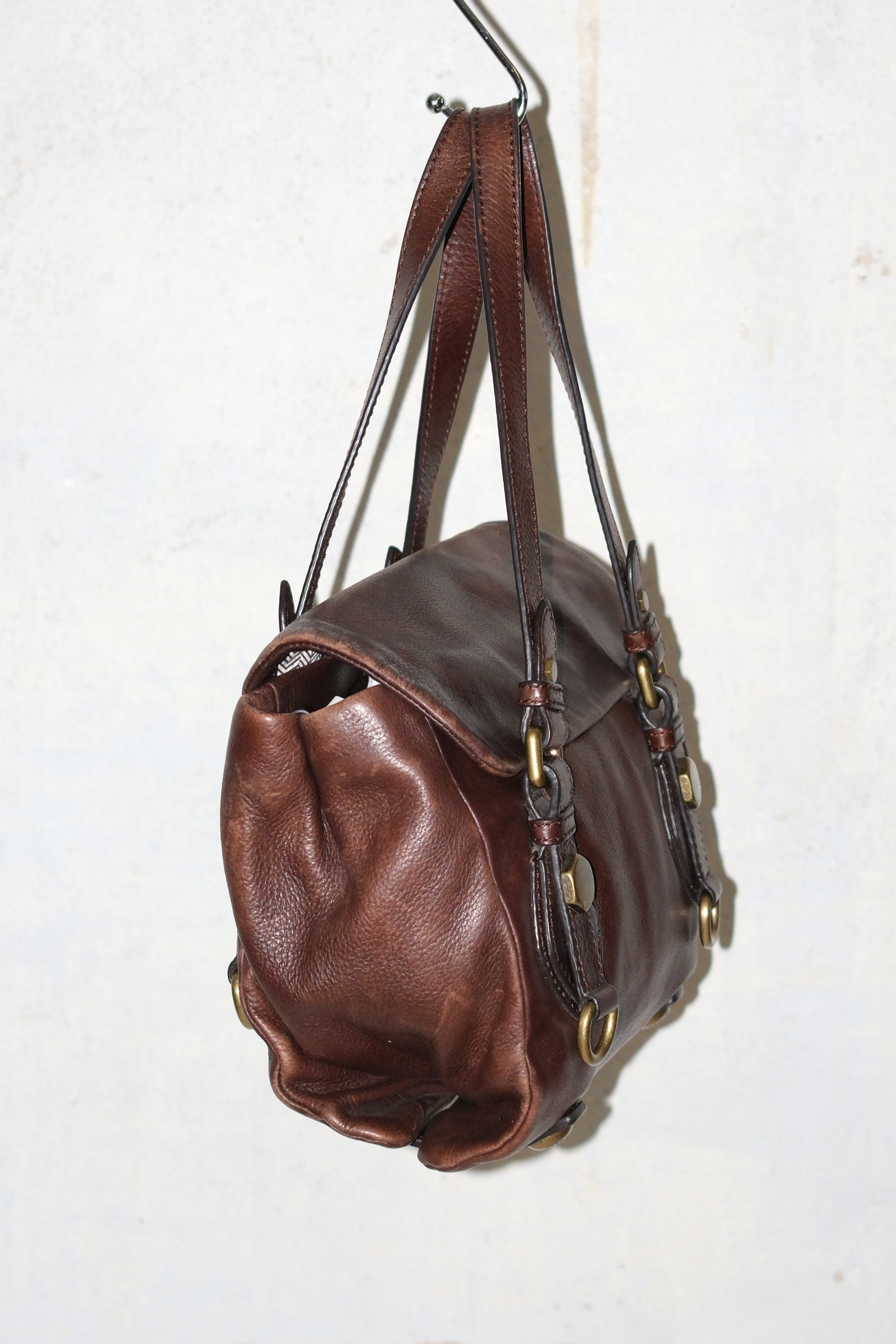 MARC JACOBS BROWN DISTRESSED BOXY LEATHER BAG