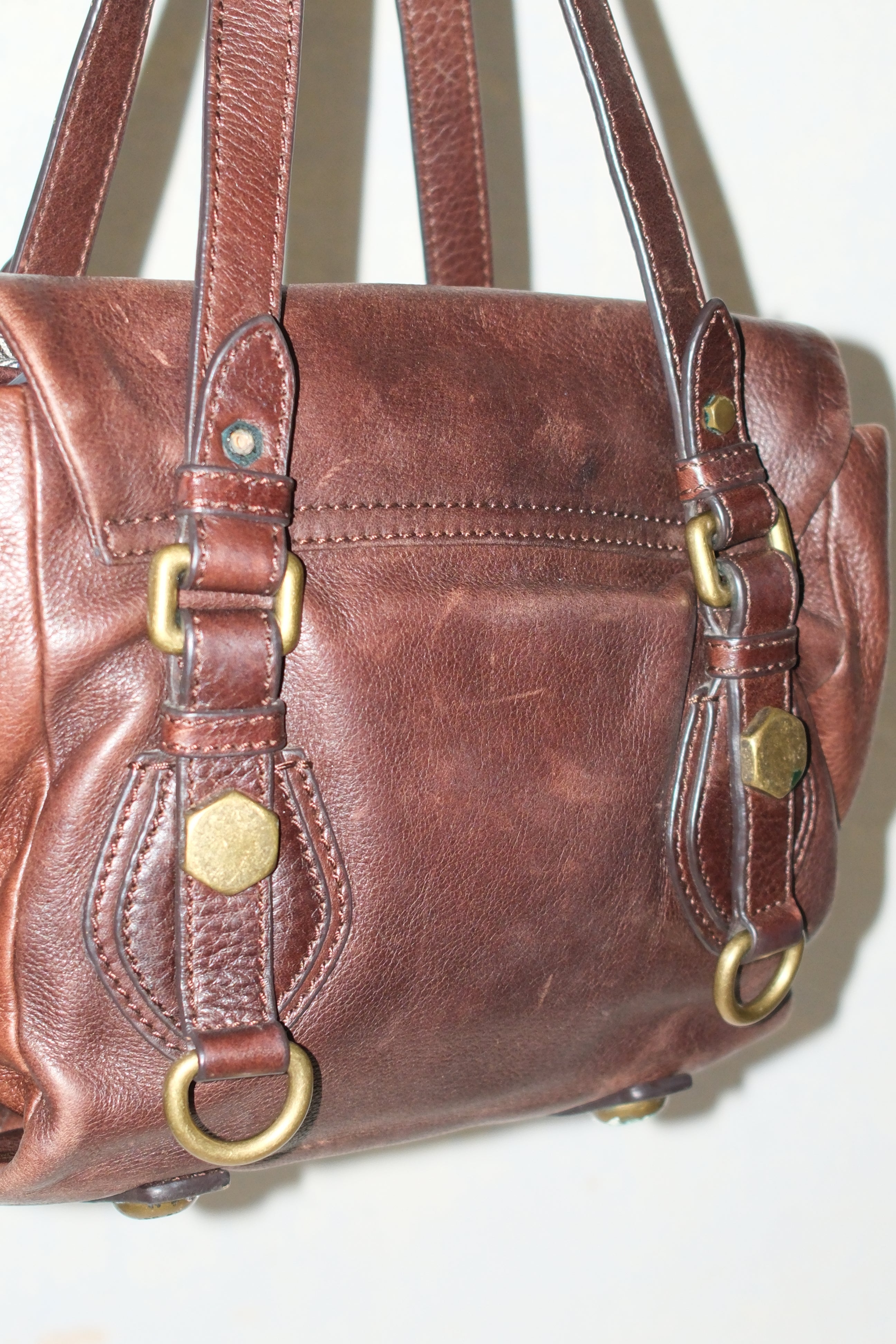 MARC JACOBS BROWN DISTRESSED BOXY LEATHER BAG