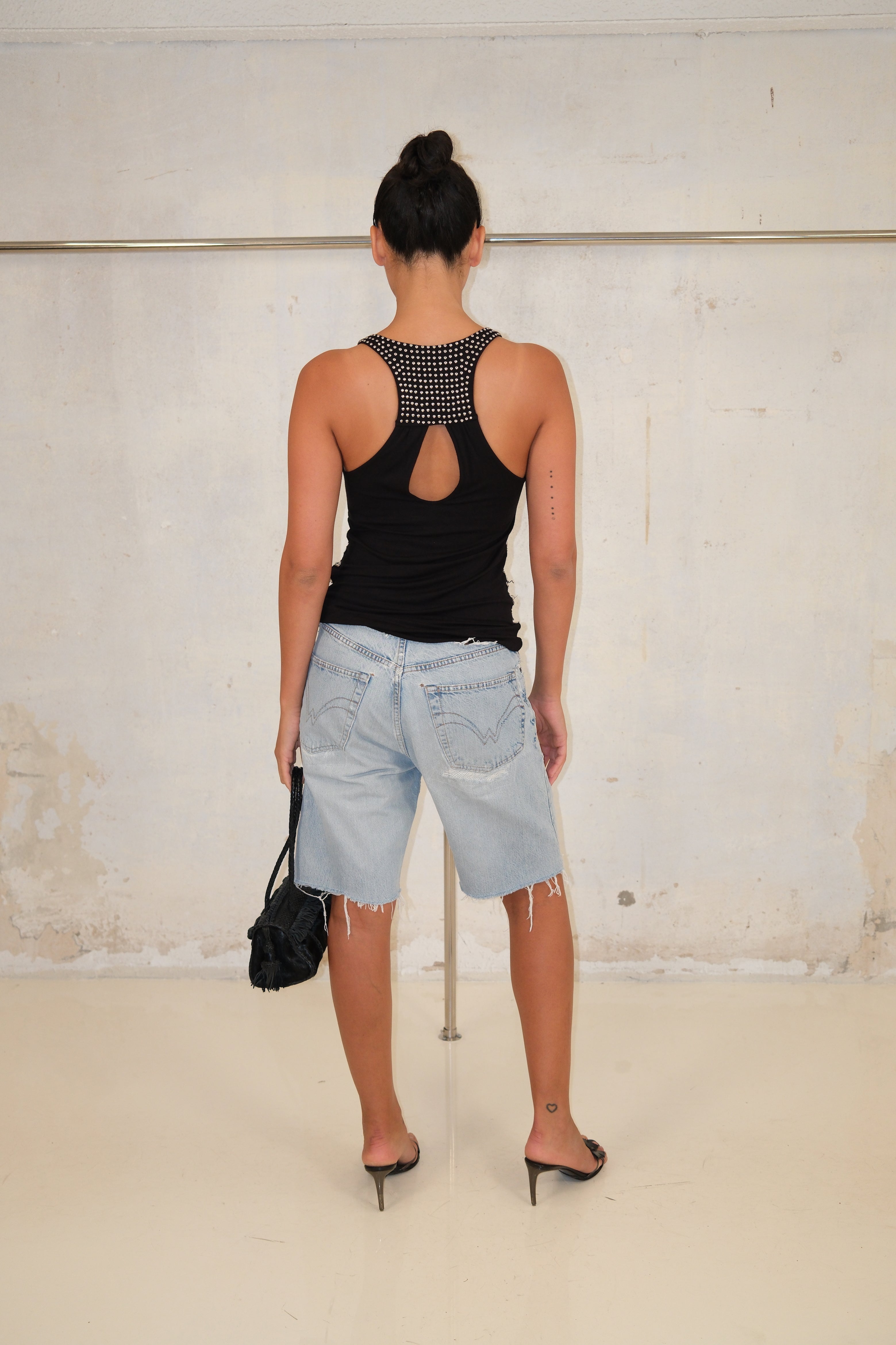 Low-Rise Light Wash Jorts Size 36