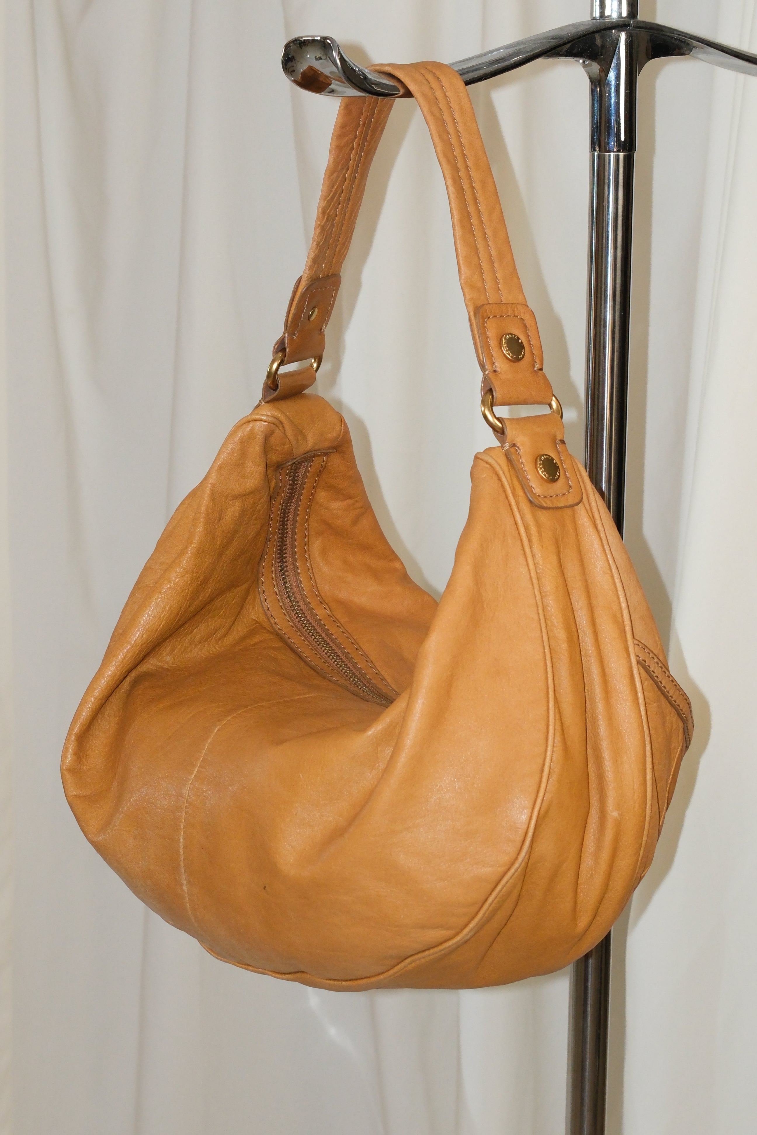 Marc Jacobs Camel Leather Shoulder Bag in Moon Shape