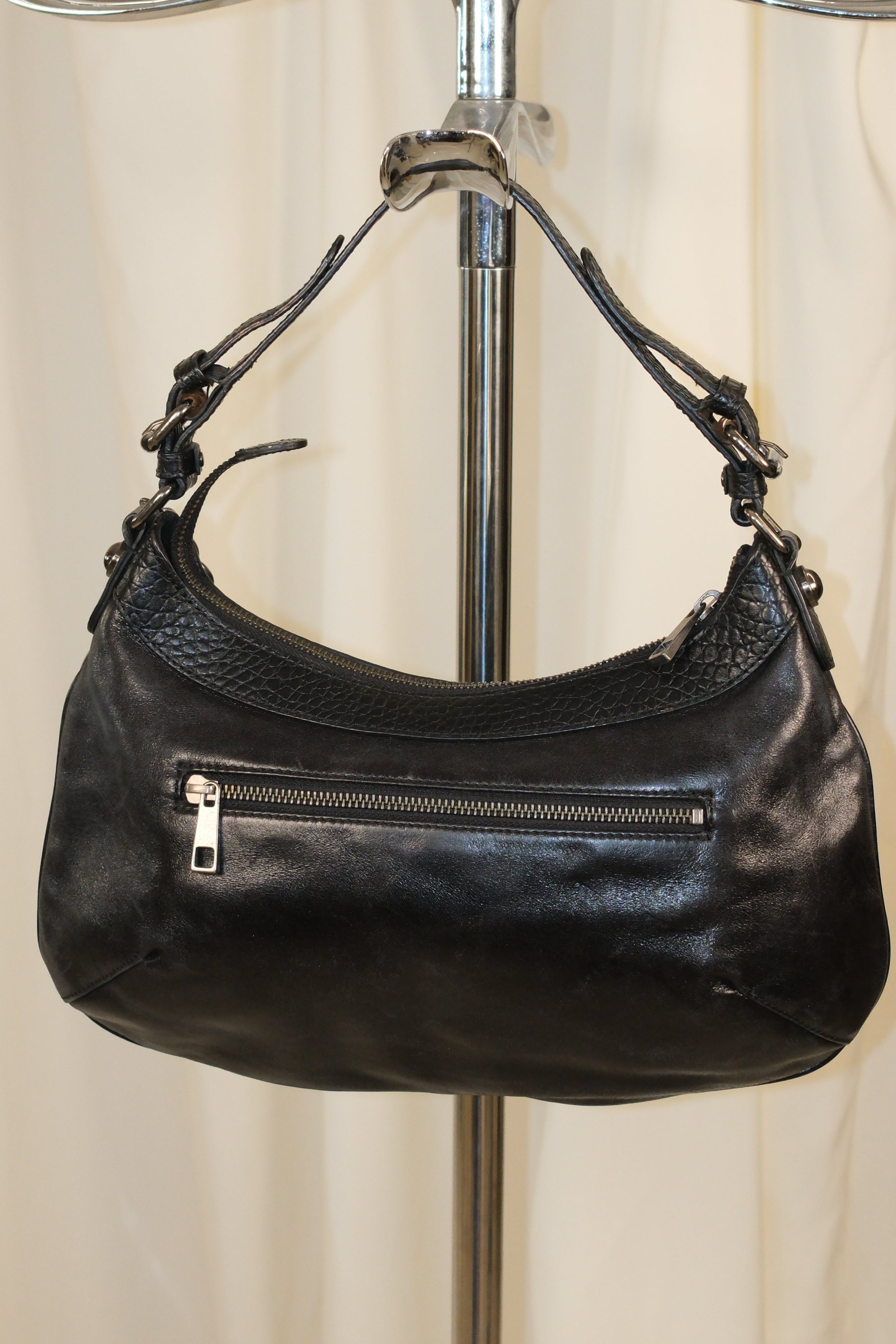 Calvin Klein Black Leather Shoulder Bag with Silver Chain Strap in Rock ’n’ Roll Style