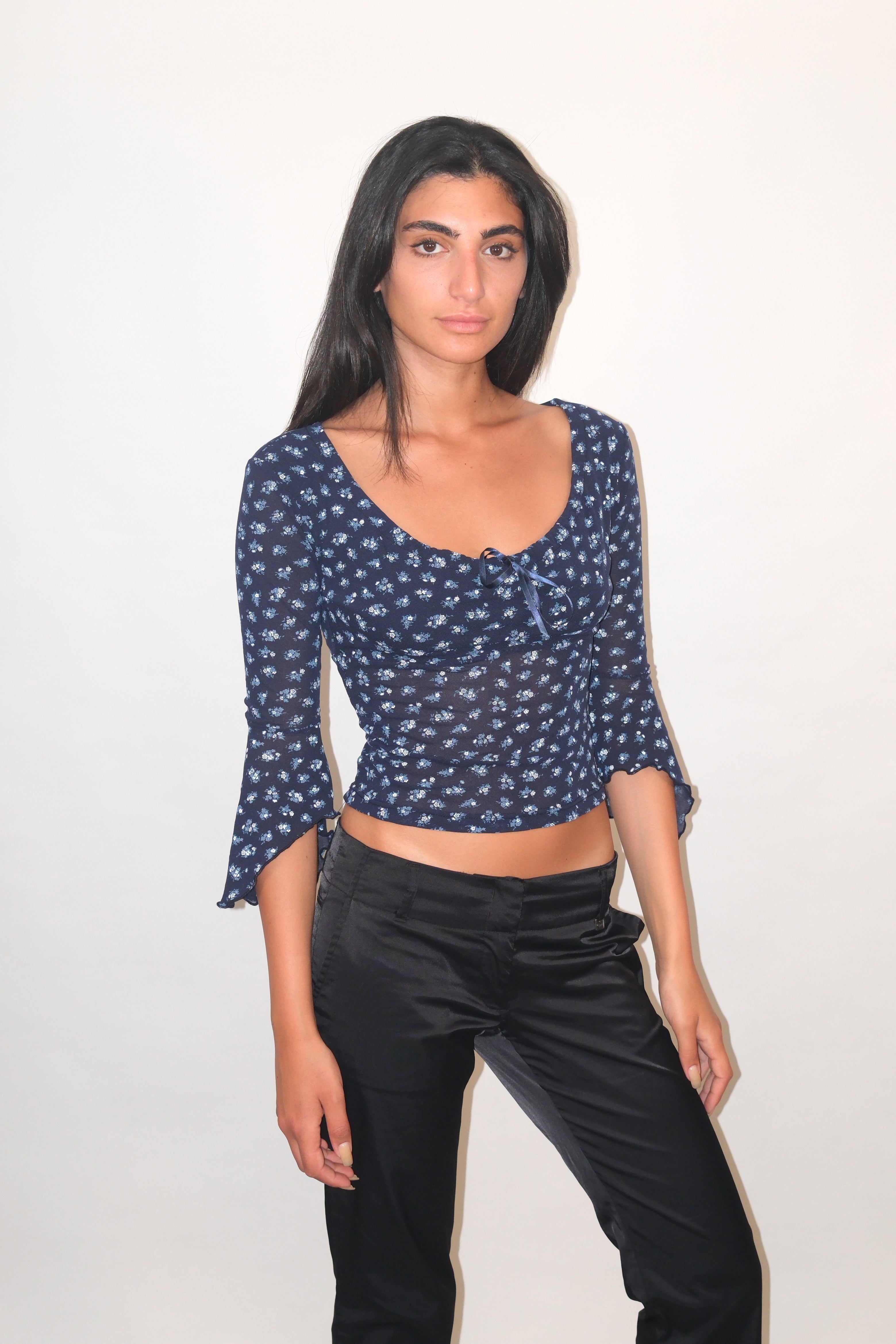 Blue Floral Top With Elbow-Length Sleeves