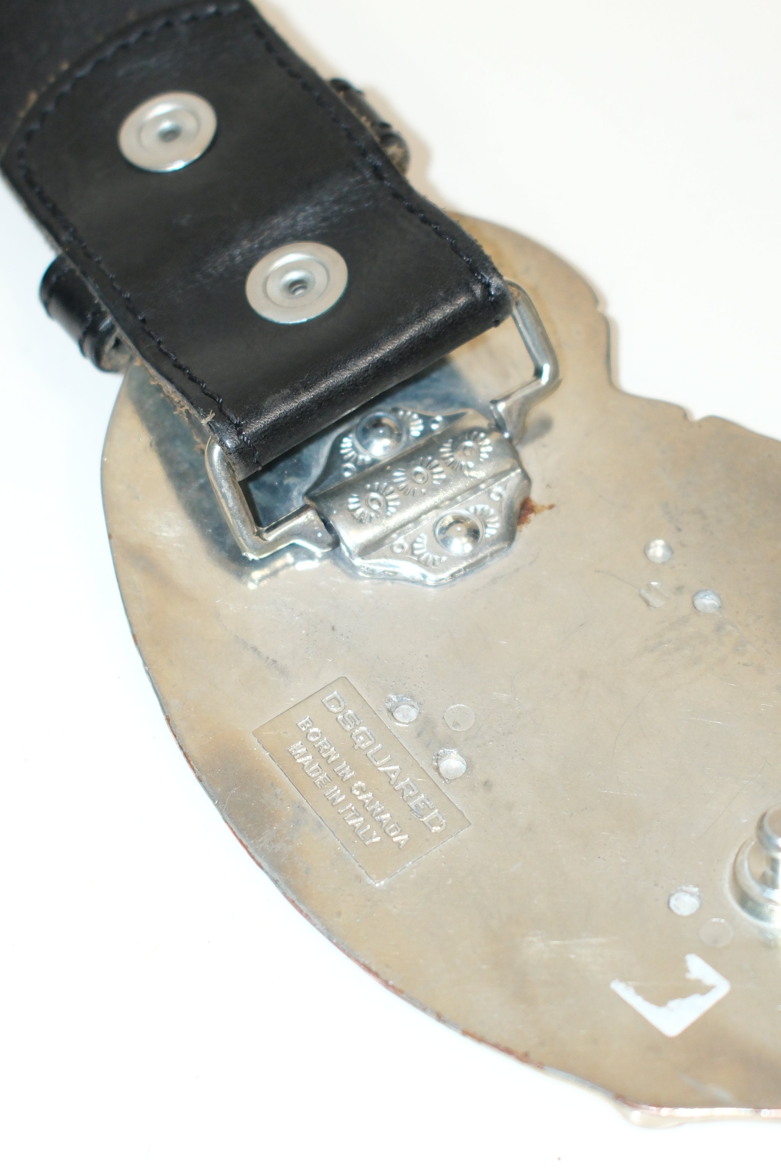 DSQUARED2 LEATHER BELT WITH OVERSIZED BUCKLE & COCONUT PALM DETAILS