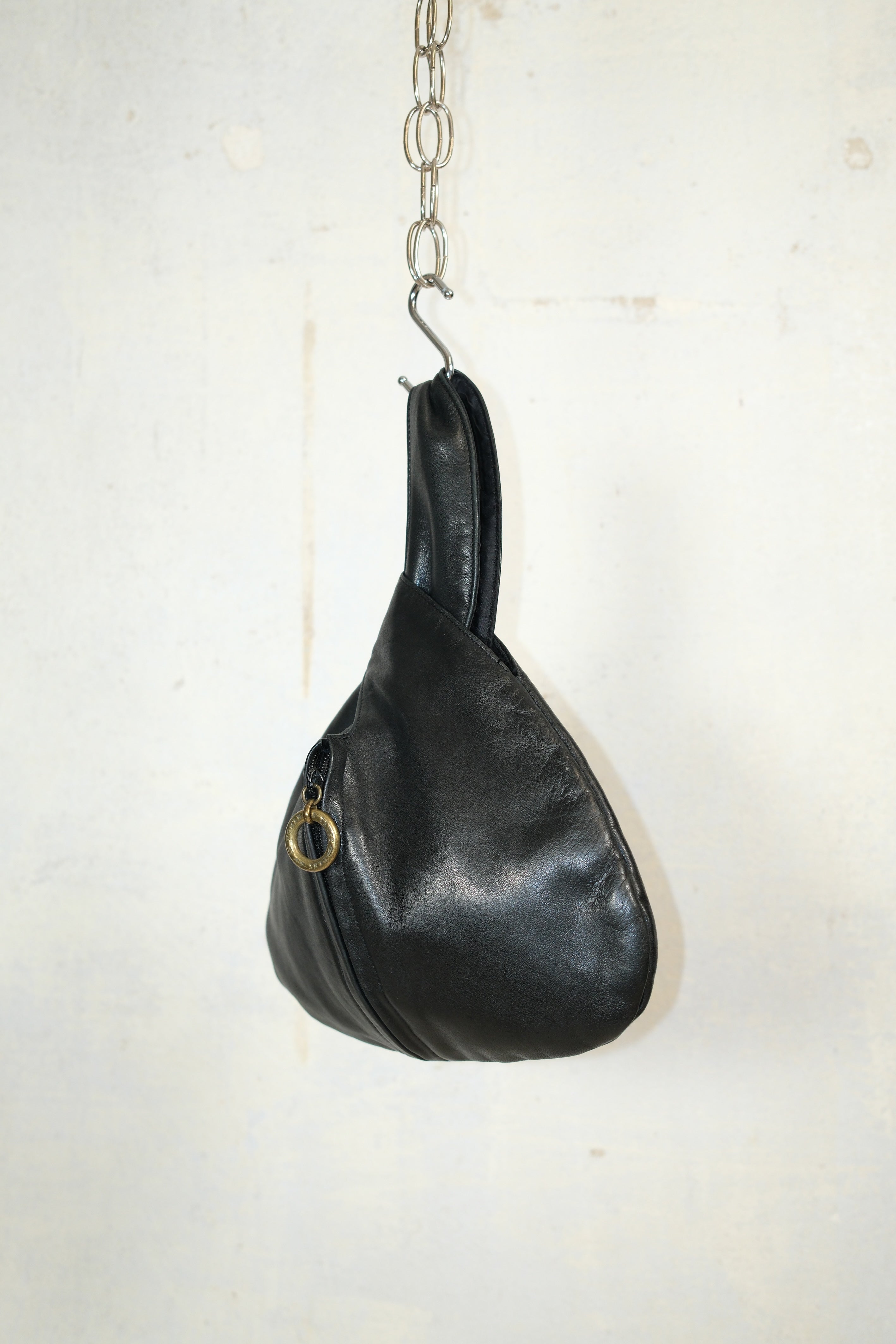 DKNY BLACK LEATHER HANDBAG WITH SINGLE STRAP