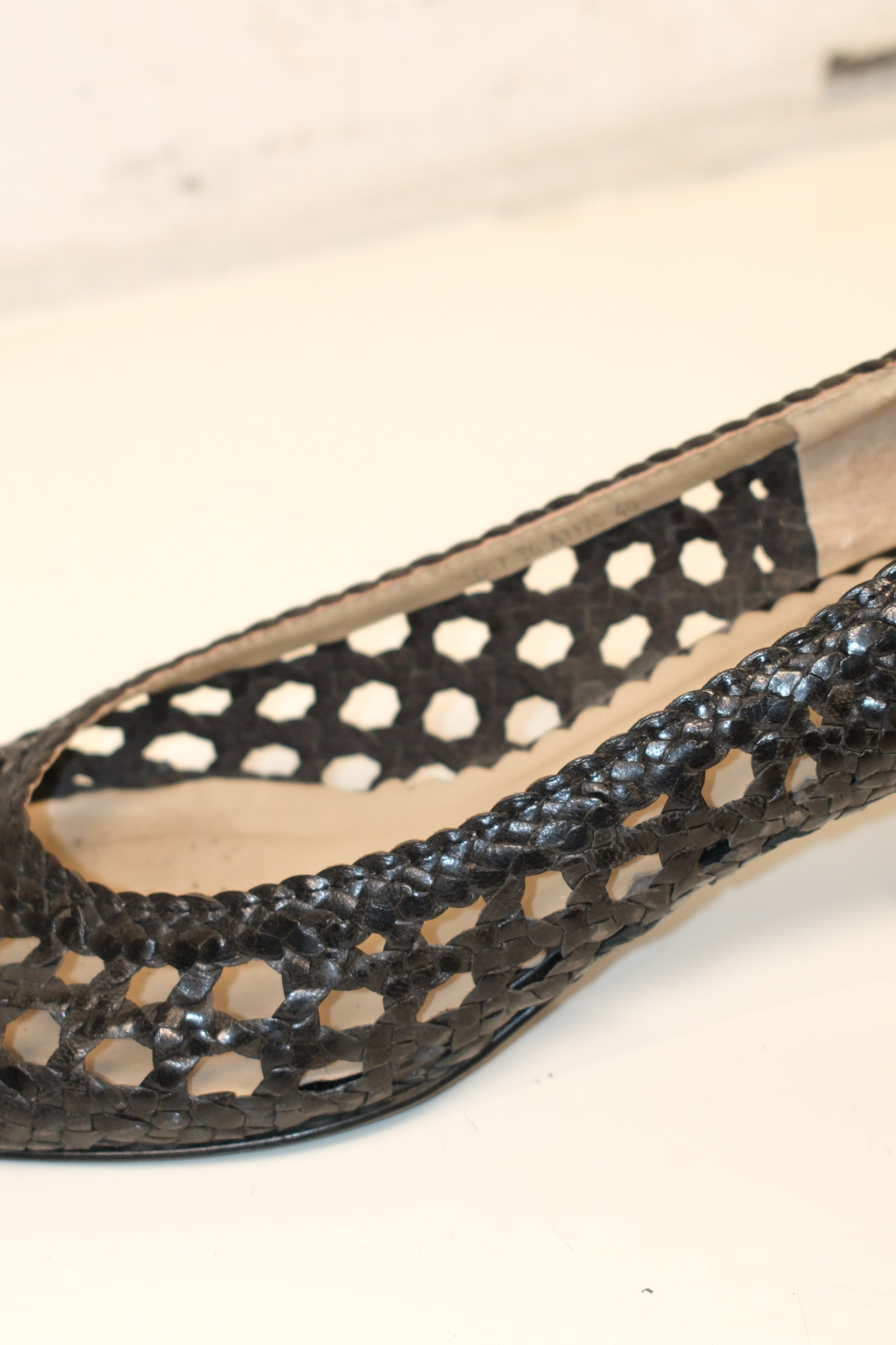 Anagoo Black Woven Leather Heels ,Size 40