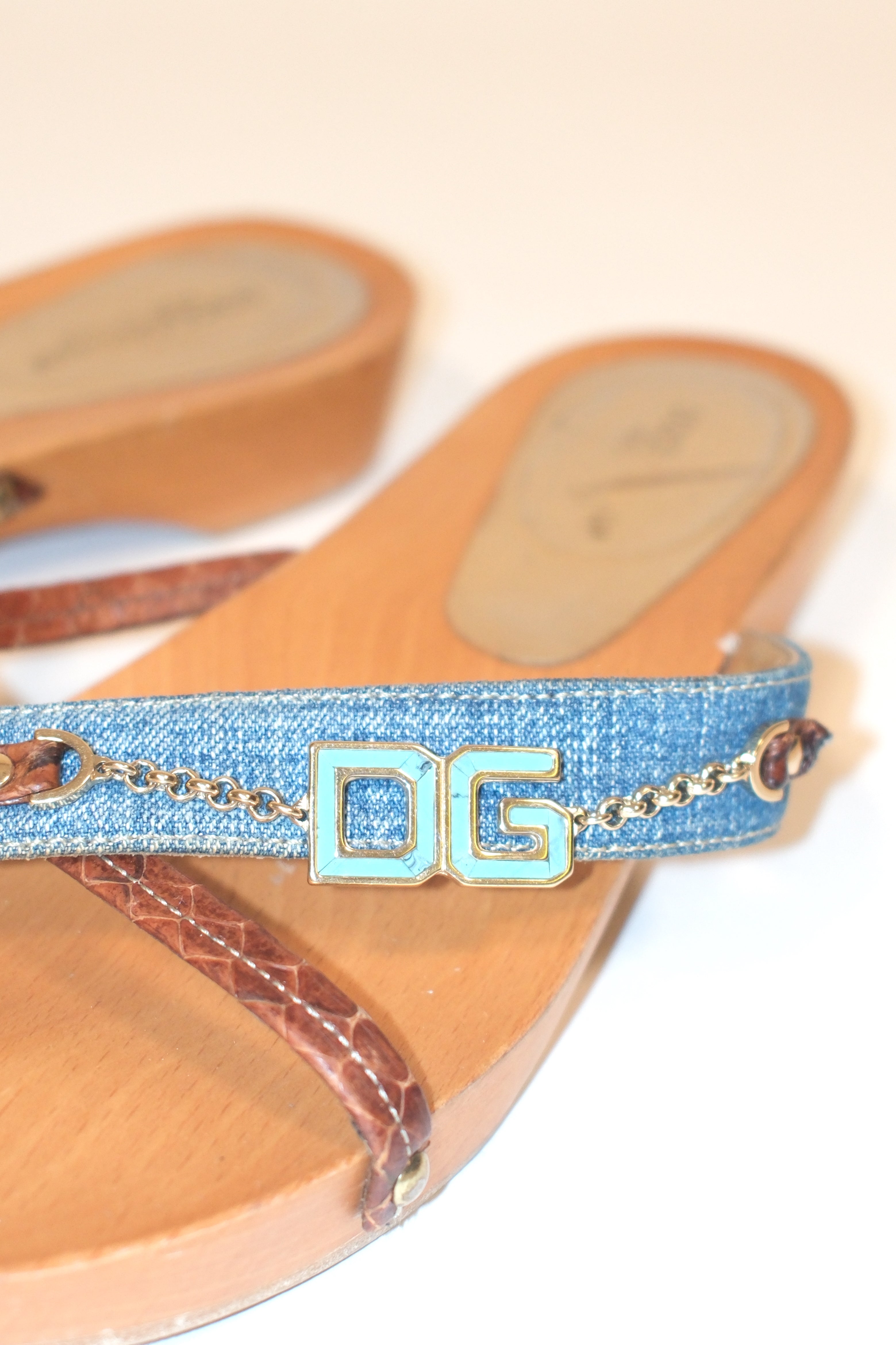 Dolce & Gabbana Wooden Slide Sandals With Low Heel Size 39
