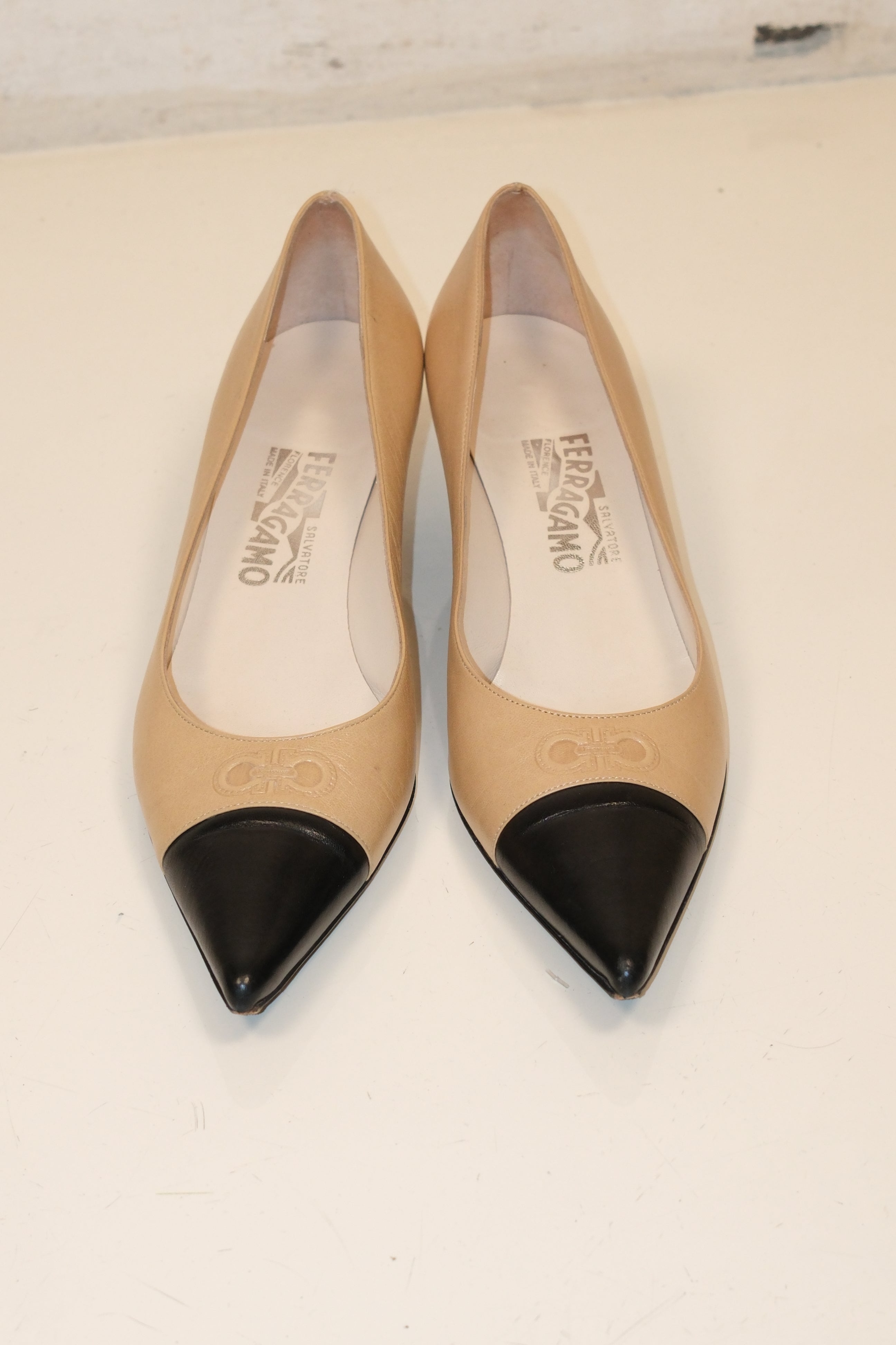 Salvatore Ferragamo Kitten Heel Leather Shoes Black & Cream, Size 37
