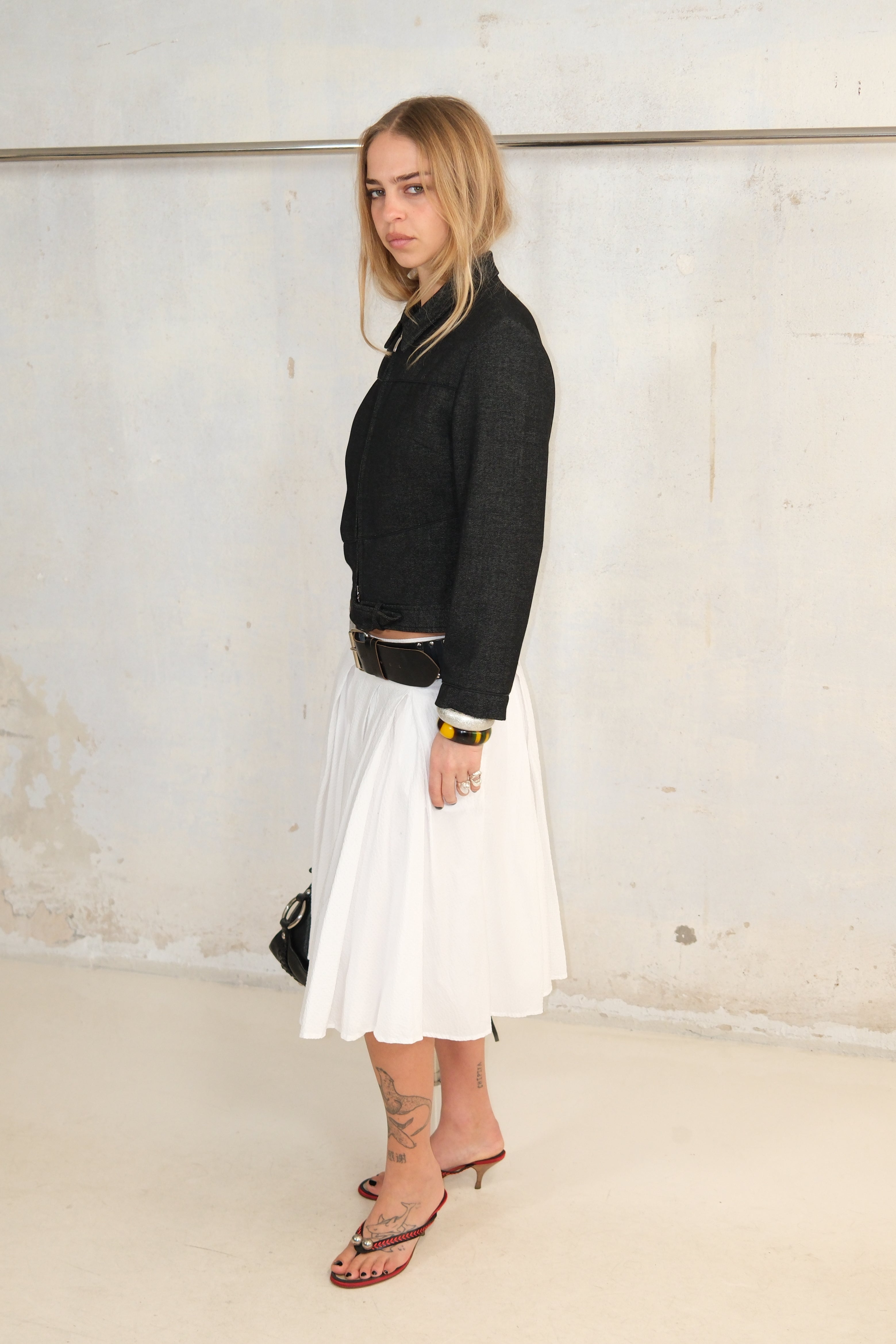 FERRE WHITE TEXTURED SKIRT